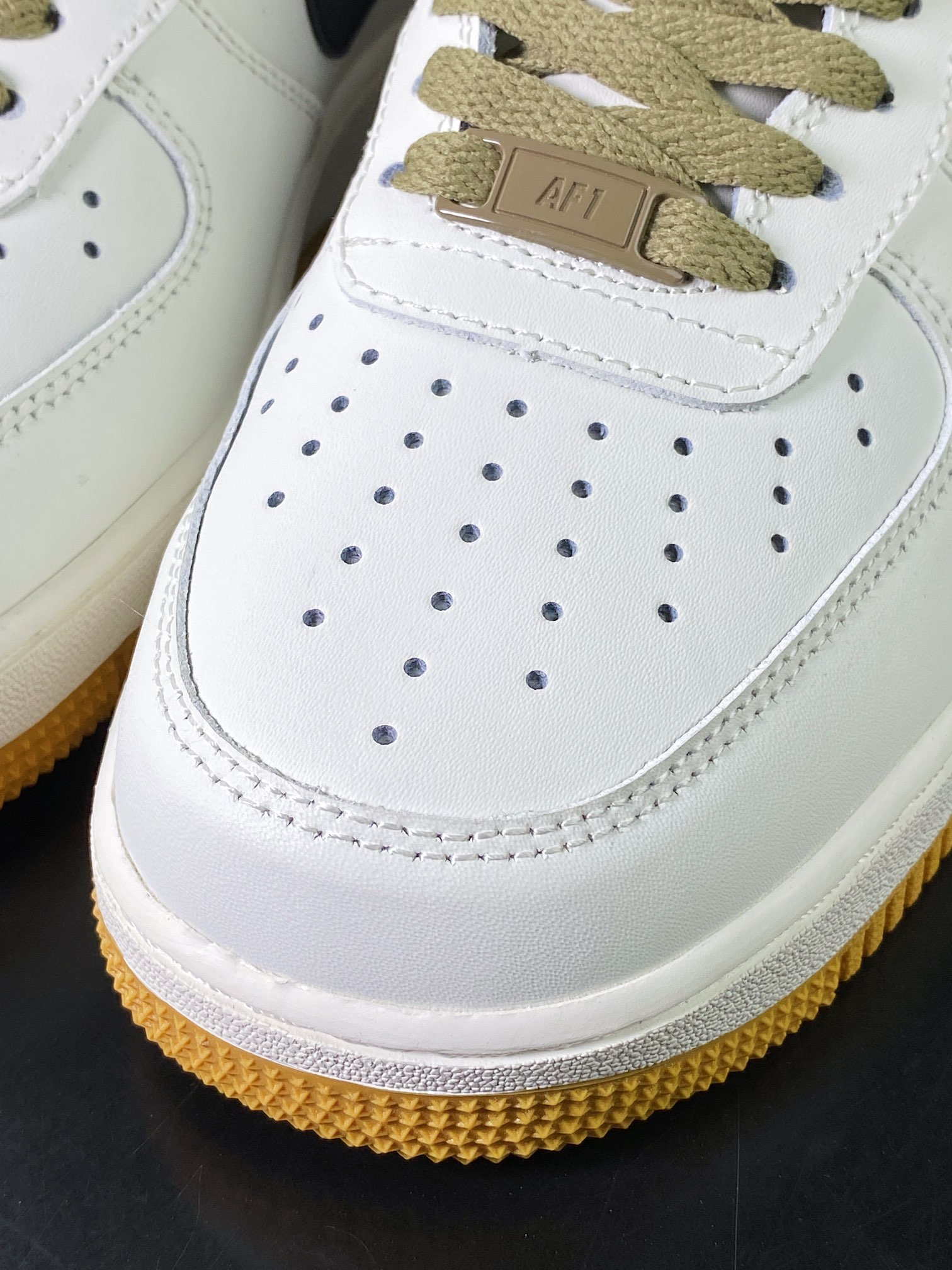 200  Air Force 1'07 Low Retro SP空军一号板鞋“皮革米白姜黄黑钩子”DD3063-066