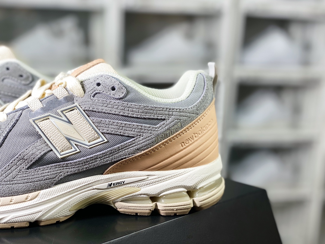 220 New Balance M1906R系列低帮复古老爹风休闲运动慢跑鞋“灰米杏仁茶黄”M1906FA