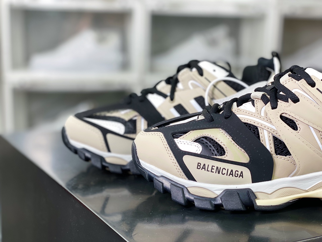 480 巴黎世家BALENCIAGA Track Trainers 3.0代复古野跑姥爹潮流百搭慢跑鞋“沙漠黄米白黑”542436 W3AC4 8071