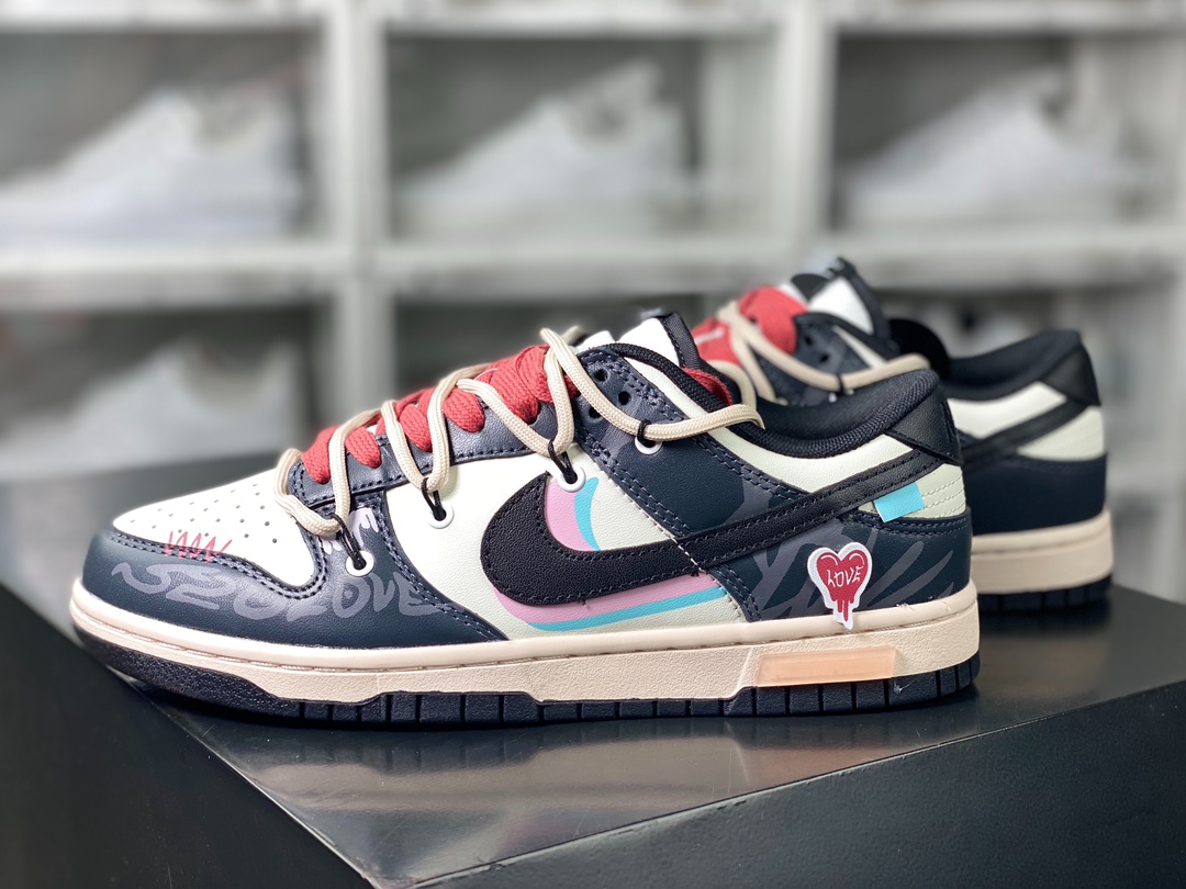 260 SB Dunk Low GS”Black/White”扣篮系列低帮休闲运动滑板板鞋“黑白粉迷幻爱绑绳”DD1391-100