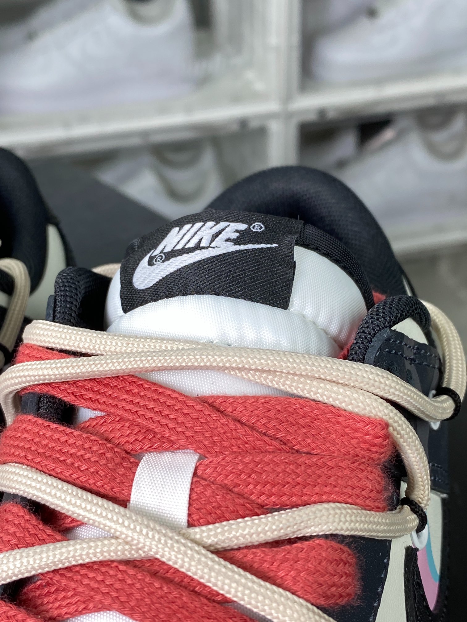 260 SB Dunk Low GS"Black/White"扣篮系列低帮休闲运动滑板板鞋“黑白粉迷幻爱绑绳”DD1391-100