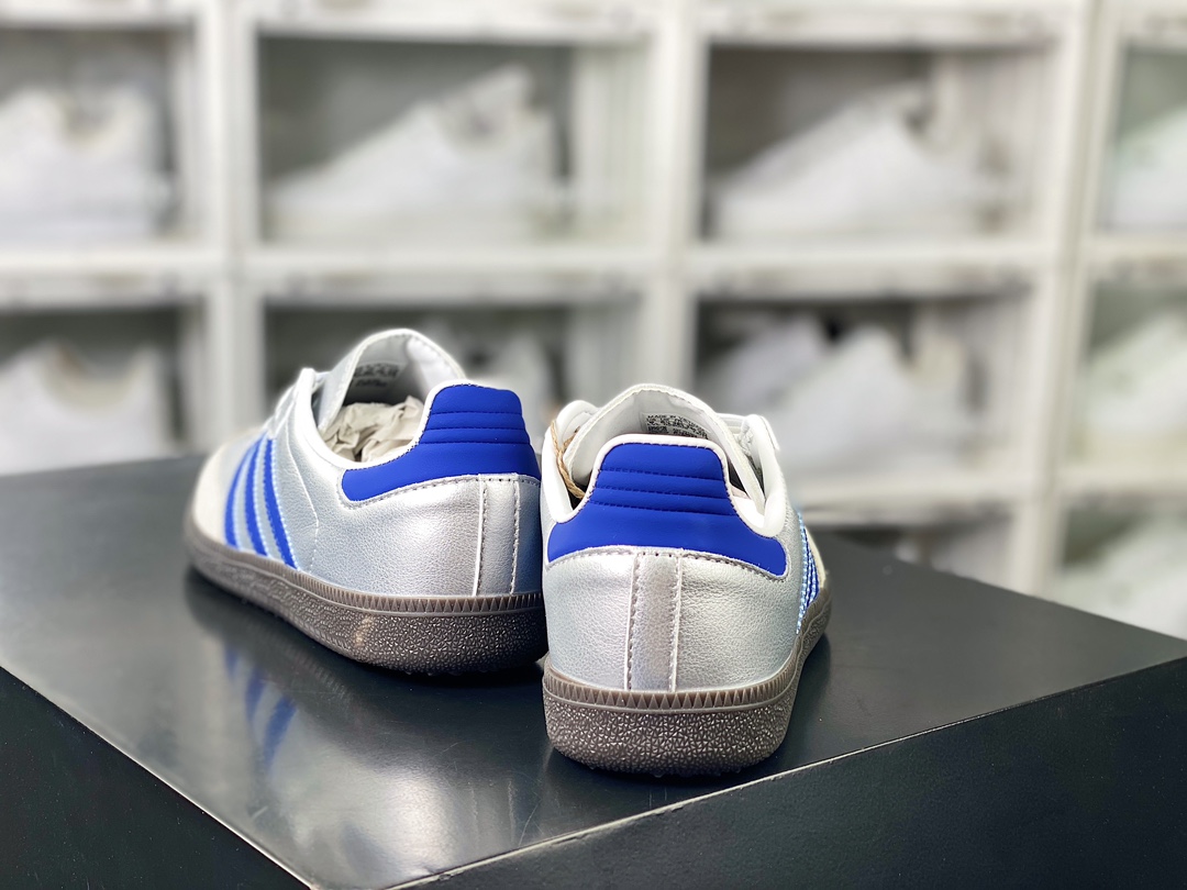 140 Adidas Originals Samba Vegan OG"Silver/Deep Blue"桑巴舞系列板鞋“太空银灰深蓝焦糖底”IG1024