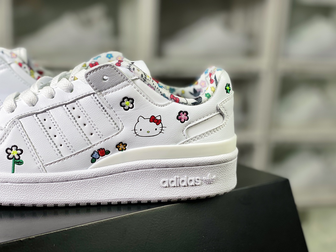 240 Adidas Originals Forum 84 Low”Hello Kitty And Friends”罗马板鞋“联名白彩色刺绣凯蒂猫花朵”IG0301