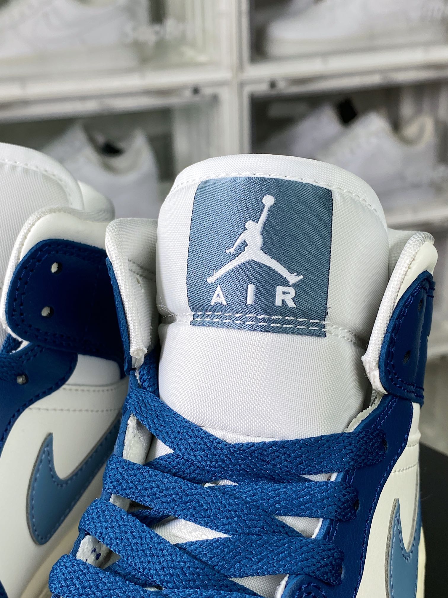 260  Wmns Air Jordan 1 Mid GS”UNC”AJ1乔丹一代中帮篮球鞋“北卡蓝白蓝”BQ6472-414