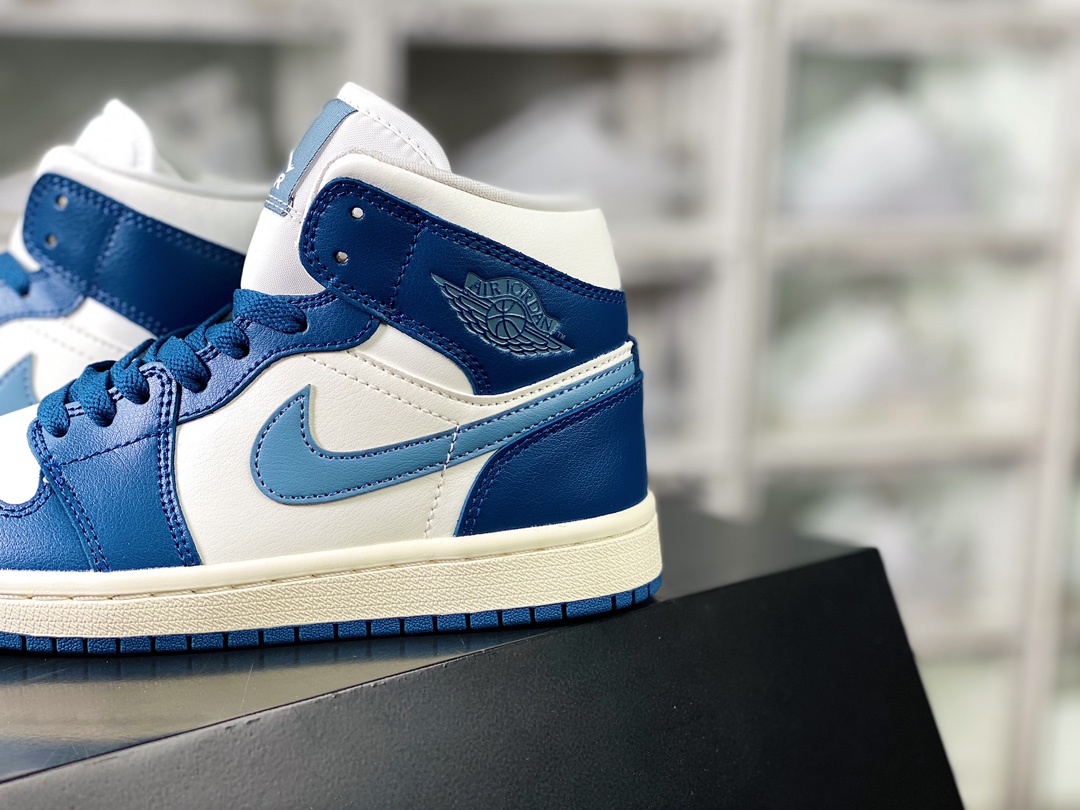 260  Wmns Air Jordan 1 Mid GS”UNC”AJ1乔丹一代中帮篮球鞋“北卡蓝白蓝”BQ6472-414