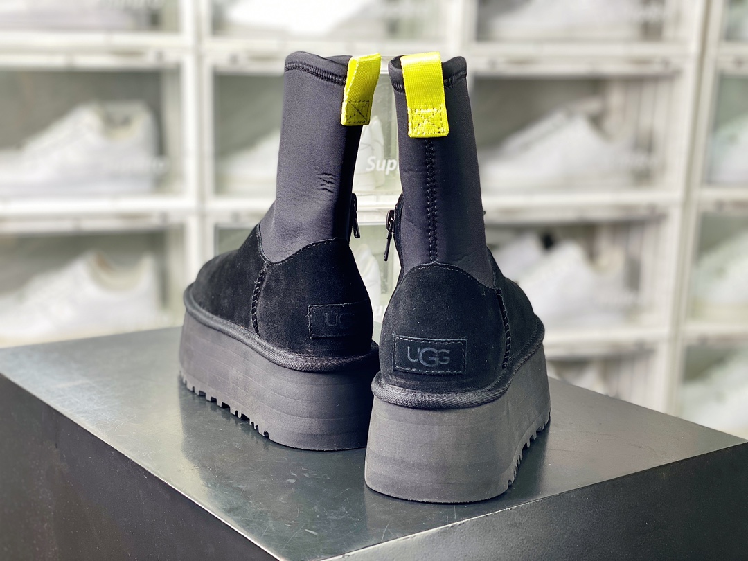 360 UGG W Classic Ultra Mini Platform 新奇系列经典加厚款短靴“深灰黑加绒”