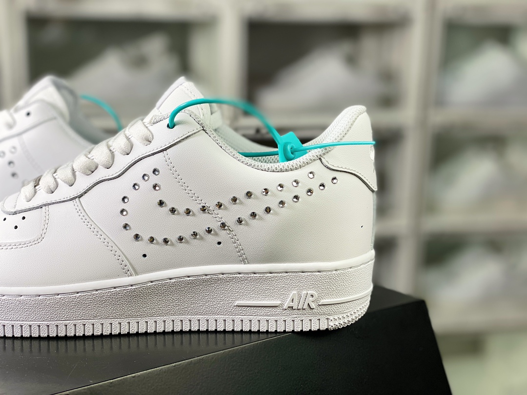 200 Air Force 1 07 Low”White/Metallic Silver”空军一号经典低帮百搭休闲运动板鞋“白银钻石钩子”FQ8887-100