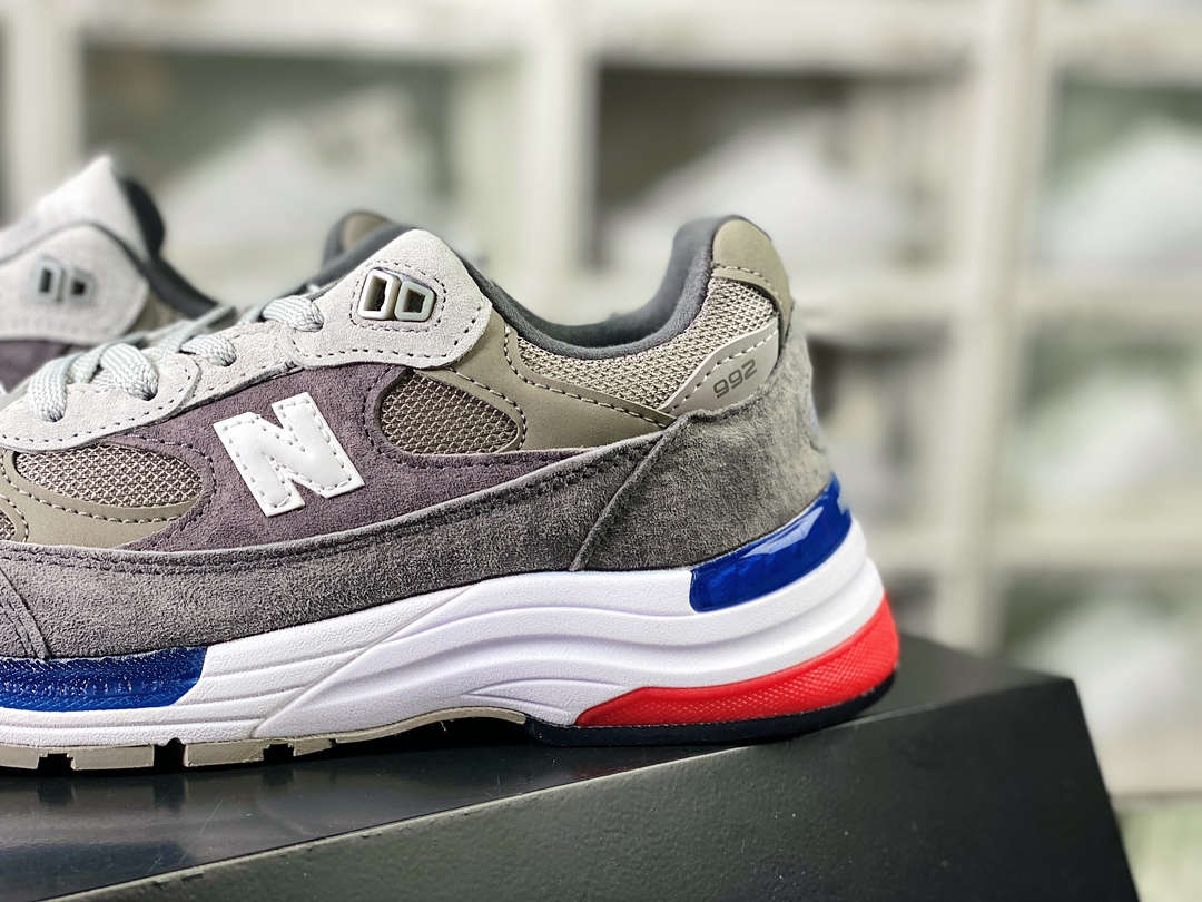 240 New Balance Made in USA M992系列美产血统跑步鞋“s深灰白兰”M992AG