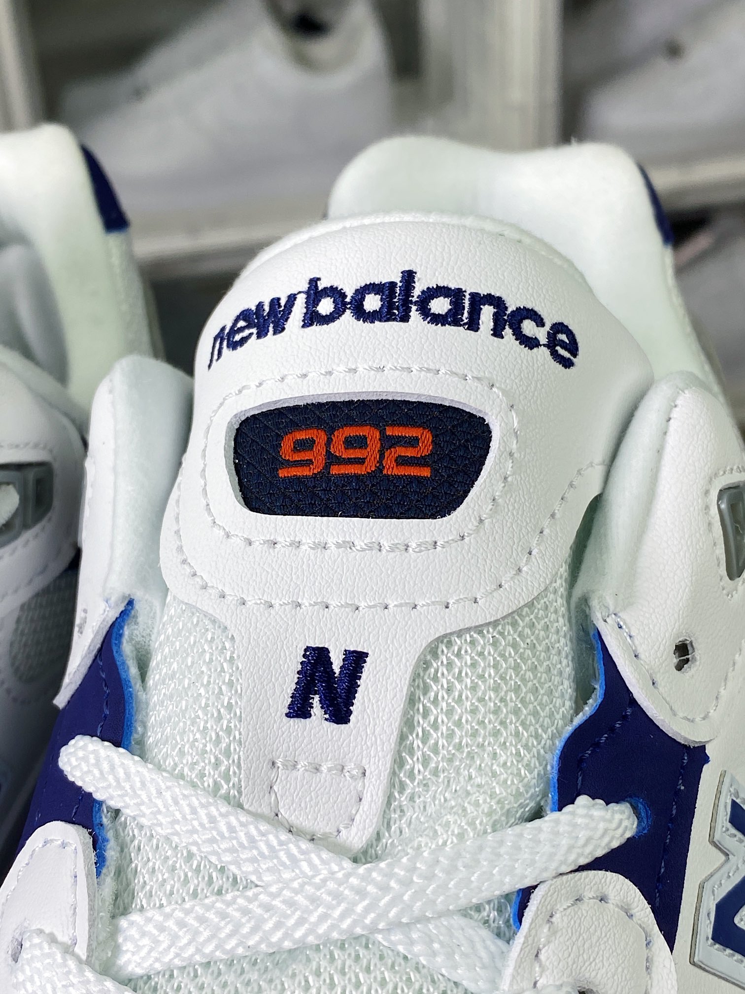 240 新百伦New Balance Made in USA M992系列美产血统经典百搭老爹休闲运动跑步鞋“s灰白兰”M992EC