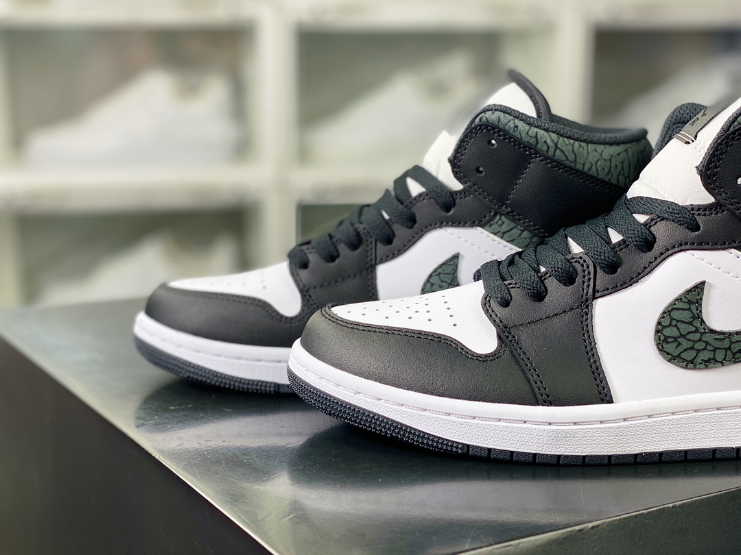 260  Air Jordan 1 Mid"Black/White/Panda"AJ1乔丹一代中帮经典篮球鞋“黑白熊猫钩子爆裂”FB9911-001