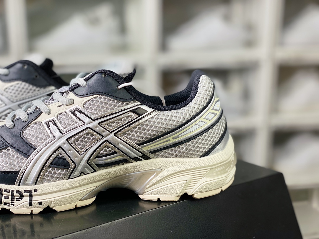 200 ASICS Tiger GEL-1090系列低帮户外风休闲运动跑步鞋“深灰米白”1203A243-026