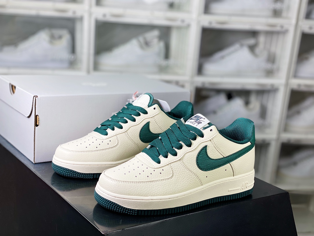 240 Air Force 1’07 Low Retro SP 空军一号系列低帮经典板鞋“皮革米白深绿木纹钩子”PO3699-807