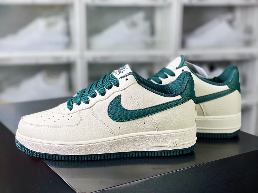 240 Air Force 1'07 Low Retro SP 空军一号系列低帮经典板鞋“皮革米白深绿木纹钩子”PO3699-807