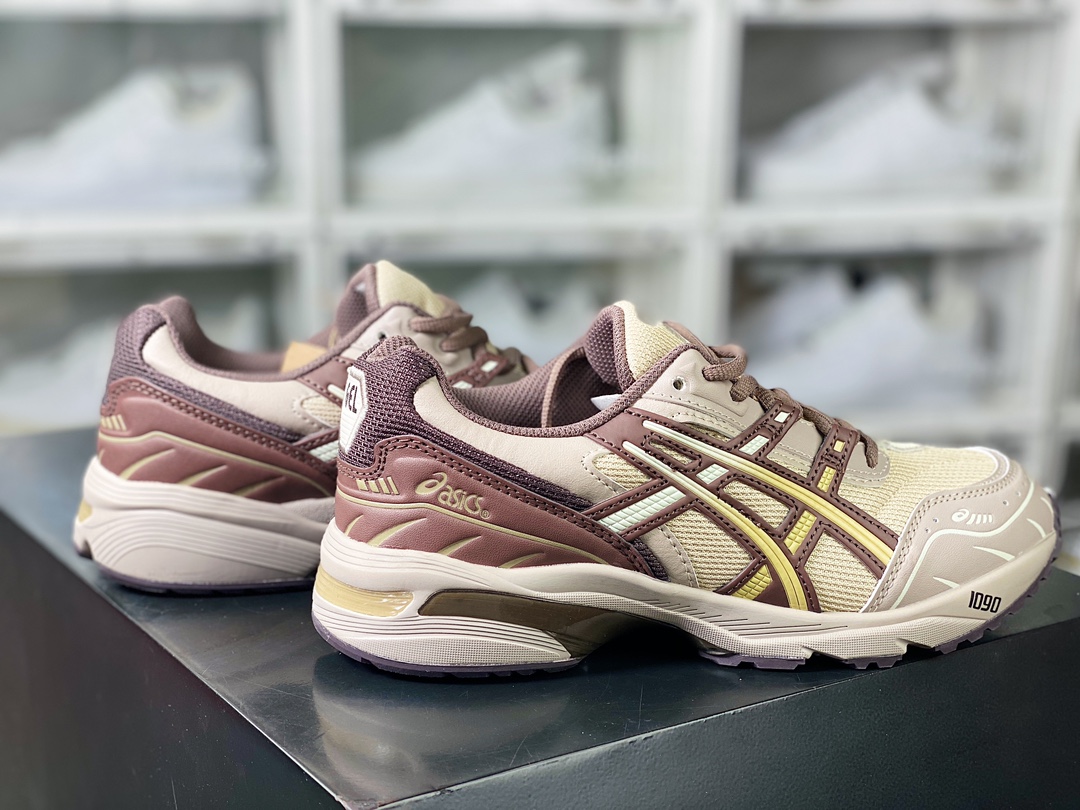 200 ASICS Tiger GEL-1090系列低帮户外风休闲运动跑步鞋“米白黑浅蓝沙棕”1203A243-023