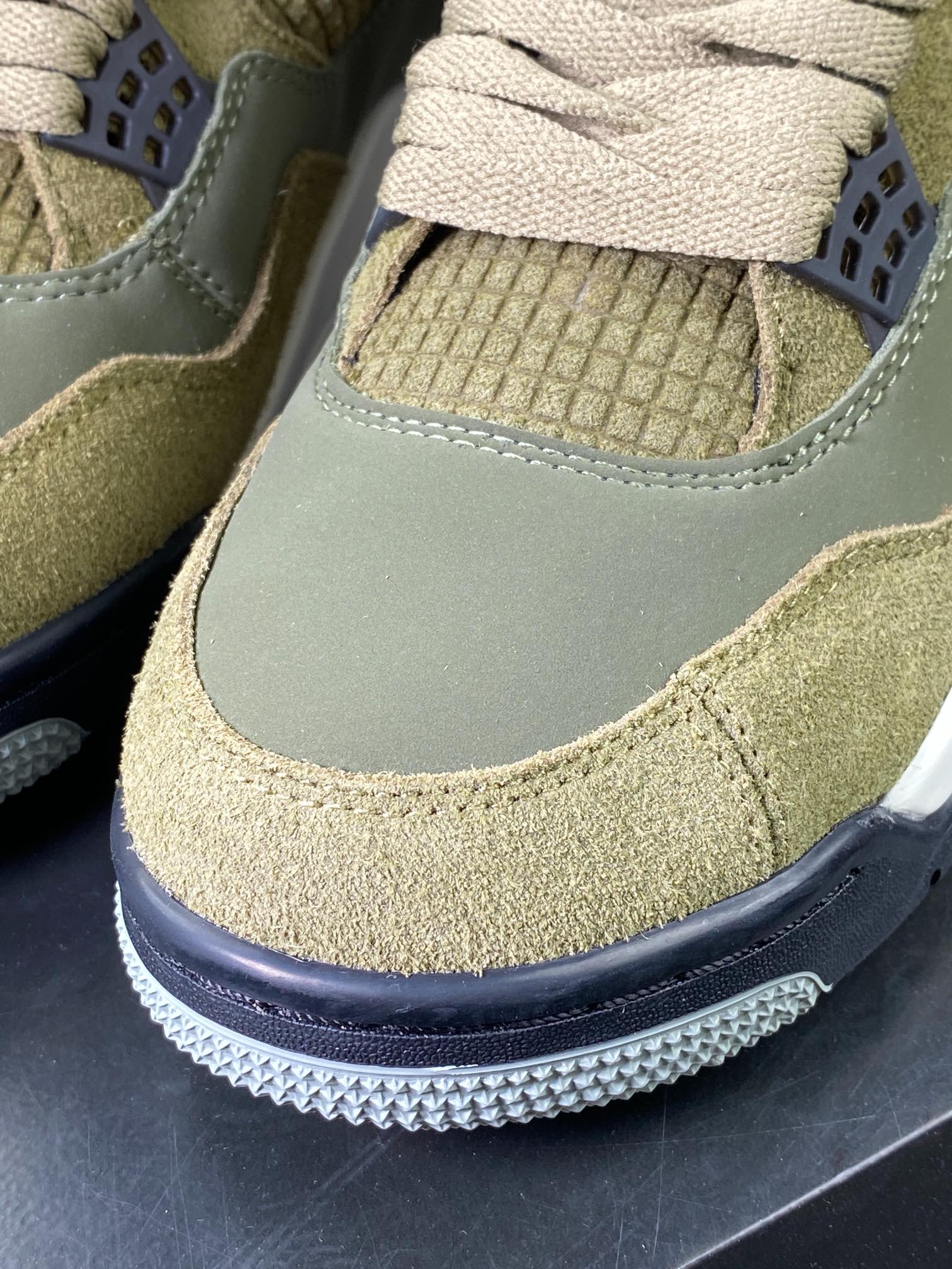 Nike Air Jordan 4 Retro SE Craft ”Medium Olive” AJ4 mid-top basketball shoes ”Olive Army Green Small UNDFTD” FB9927-200