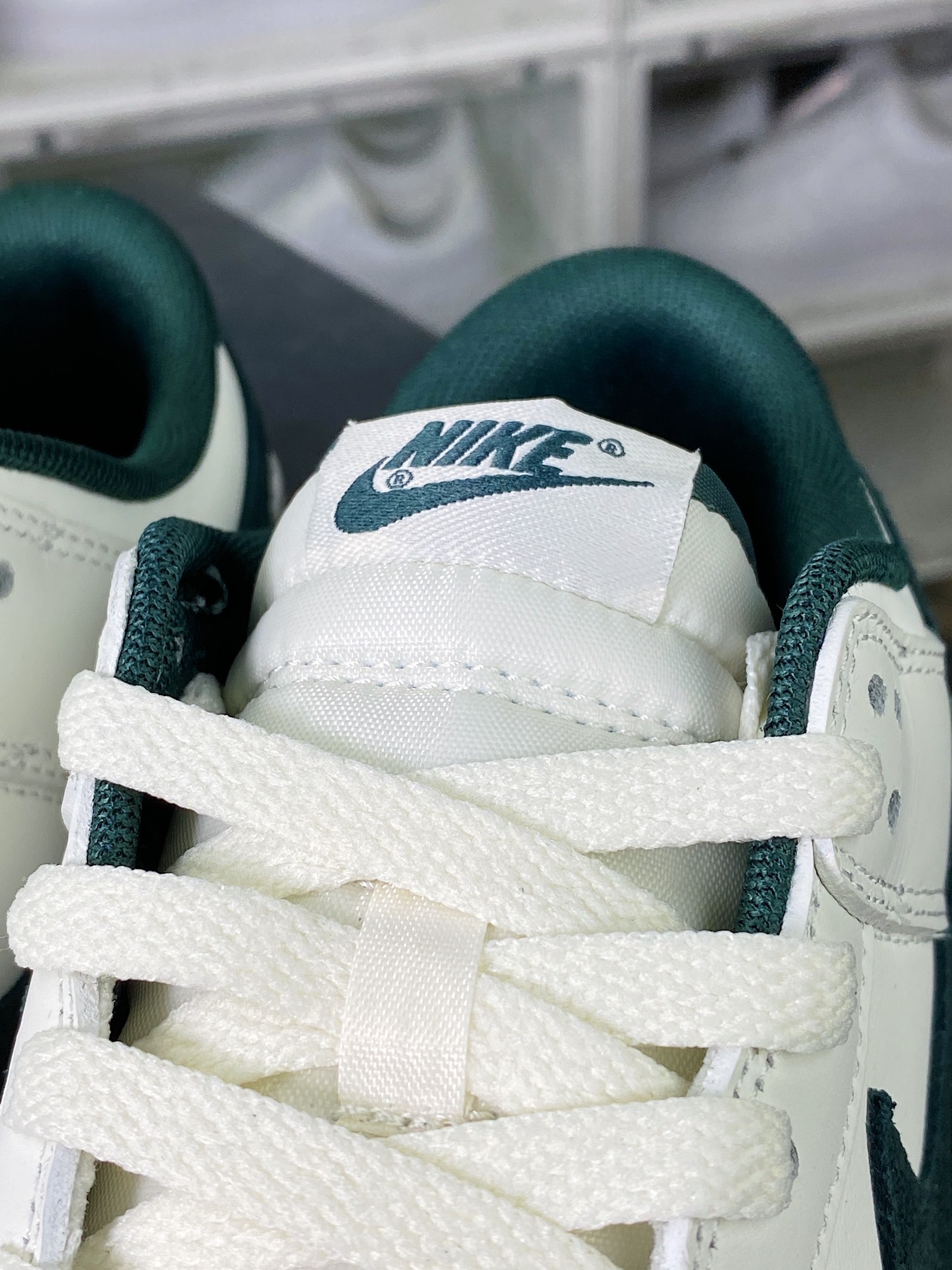 SB Dunk Low ”Athletic Department” dunk series low-top sneakers ”off-white dark green oxidation bottom” FQ8080-133