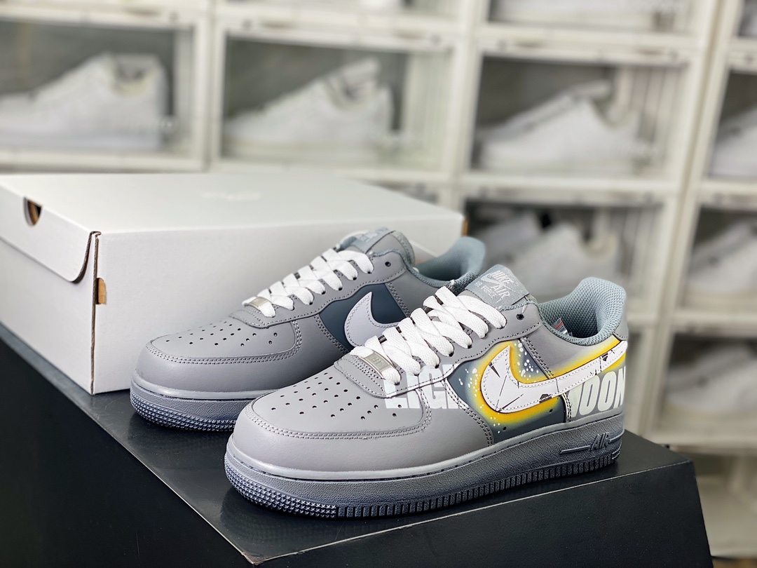 260  Air Force 1 07 Low”THEMOON”空军一号板鞋“深灰黑白浸染涂鸦”CW2288-111