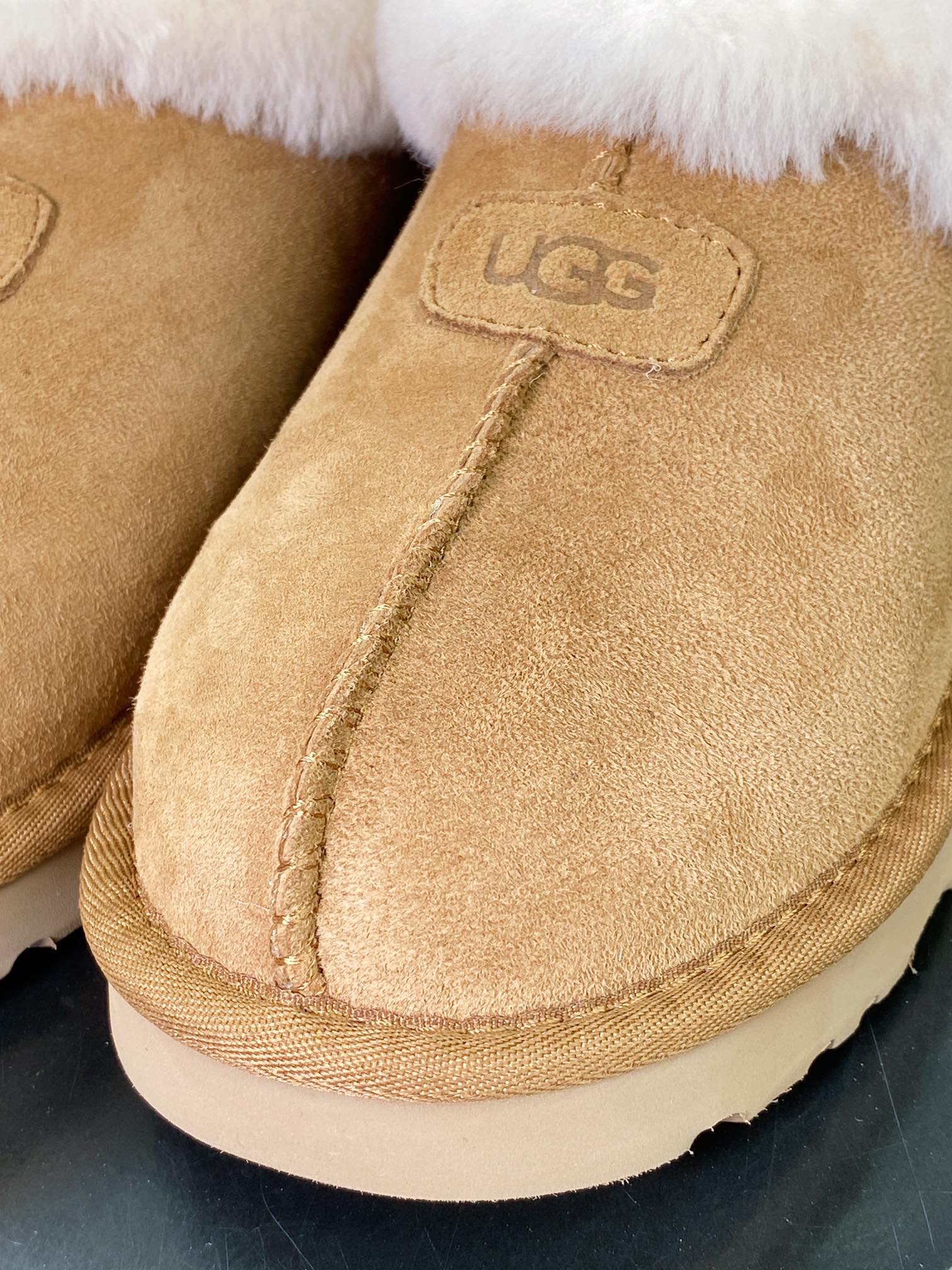 200 UGG W Tazzla 塔次特系列低帮时尚百搭舒适保暖休闲便鞋“塔次特栗色”