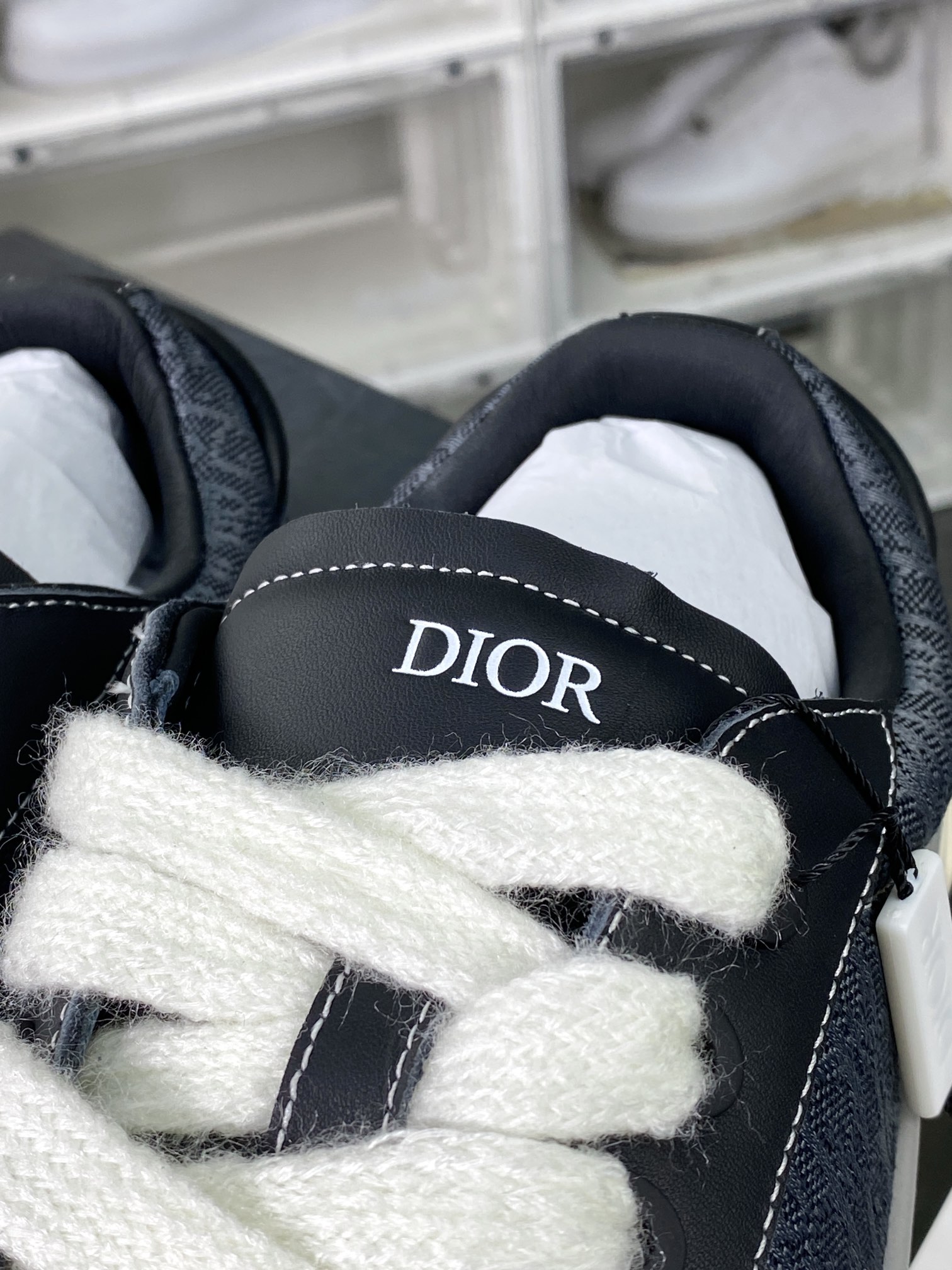 450 Dior B33 Low Top Sneakers"Oblique"B33系列低帮板鞋“黑白灰CD重影”3SN303ZYS_H981