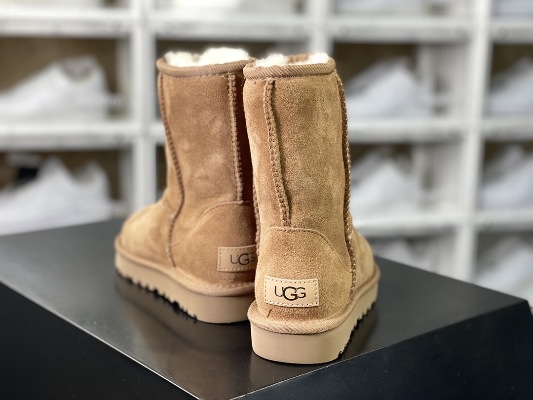 240 UGG W Classic Mini II 经典迷你2.0系列中筒休闲百搭短靴“栗子棕加绒”