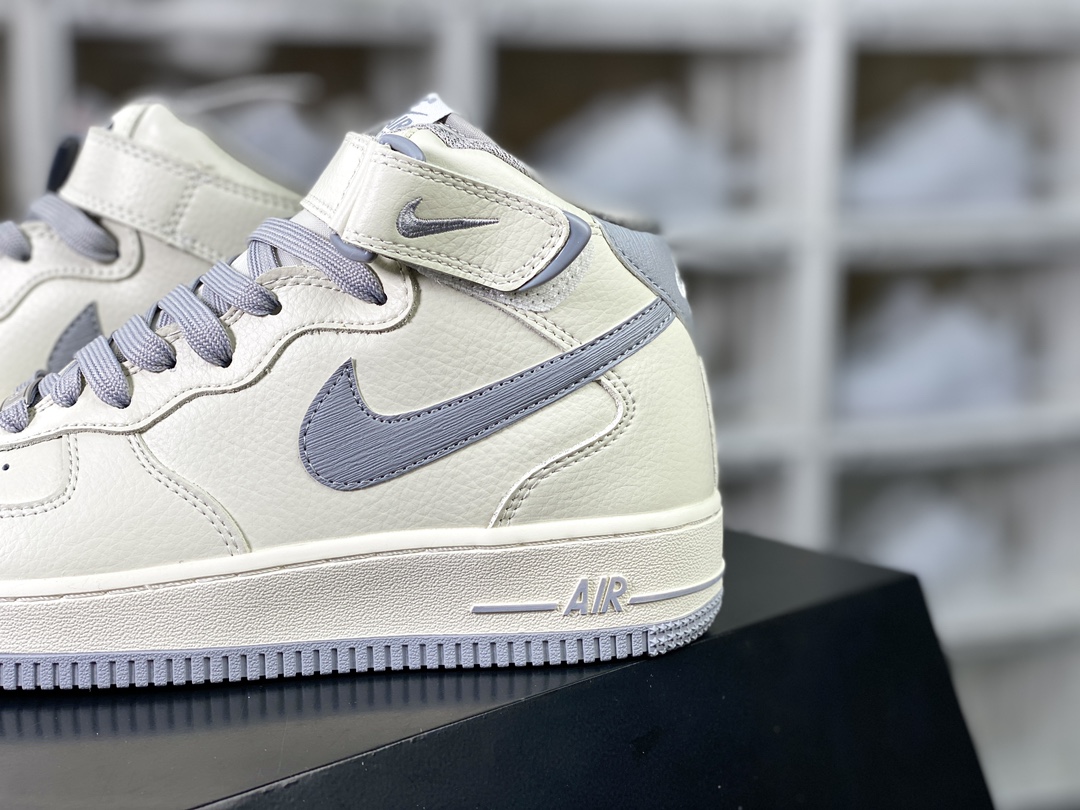 260 Air Force 1’07 Mid "Beige/Grey"空军一号板鞋“皮革米白烟灰”PA0920-608