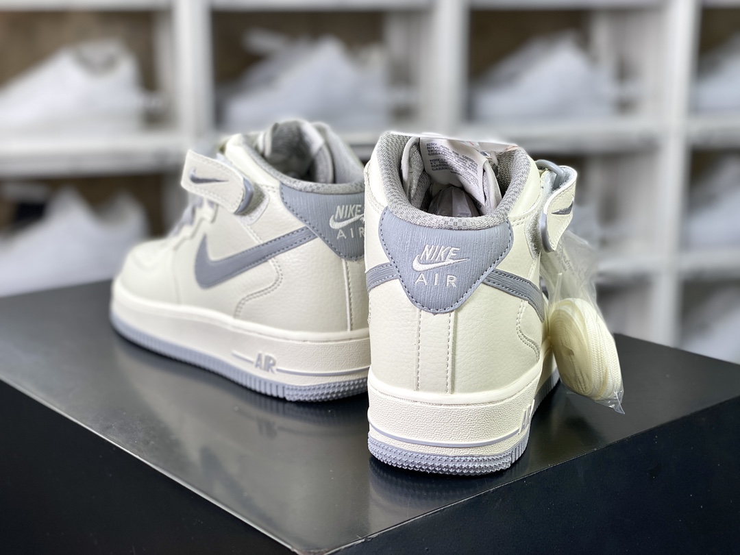 260 Air Force 1’07 Mid "Beige/Grey"空军一号板鞋“皮革米白烟灰”PA0920-608