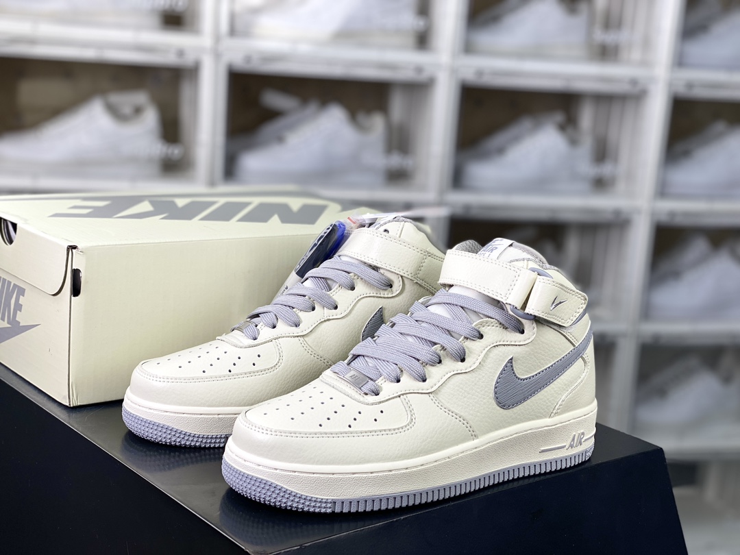 260 Air Force 1’07 Mid “Beige/Grey”空军一号板鞋“皮革米白烟灰”PA0920-608