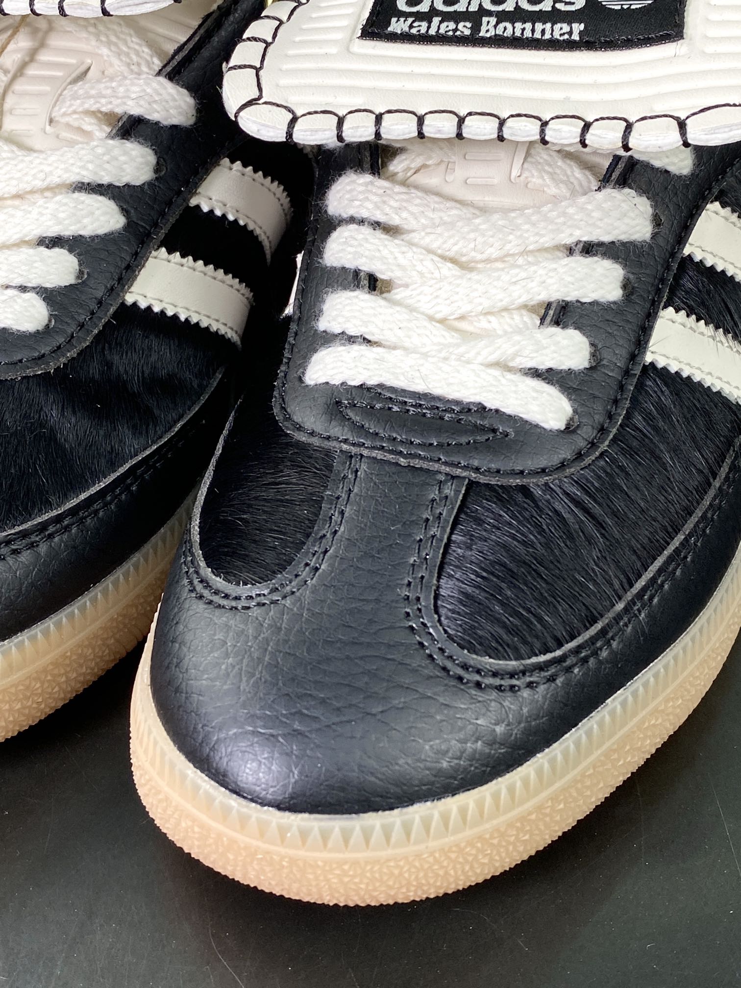 200 Adidas Originals Samba Classic"Black Pony"桑巴舞板鞋“联名黑米白马毛生胶底”IE0580