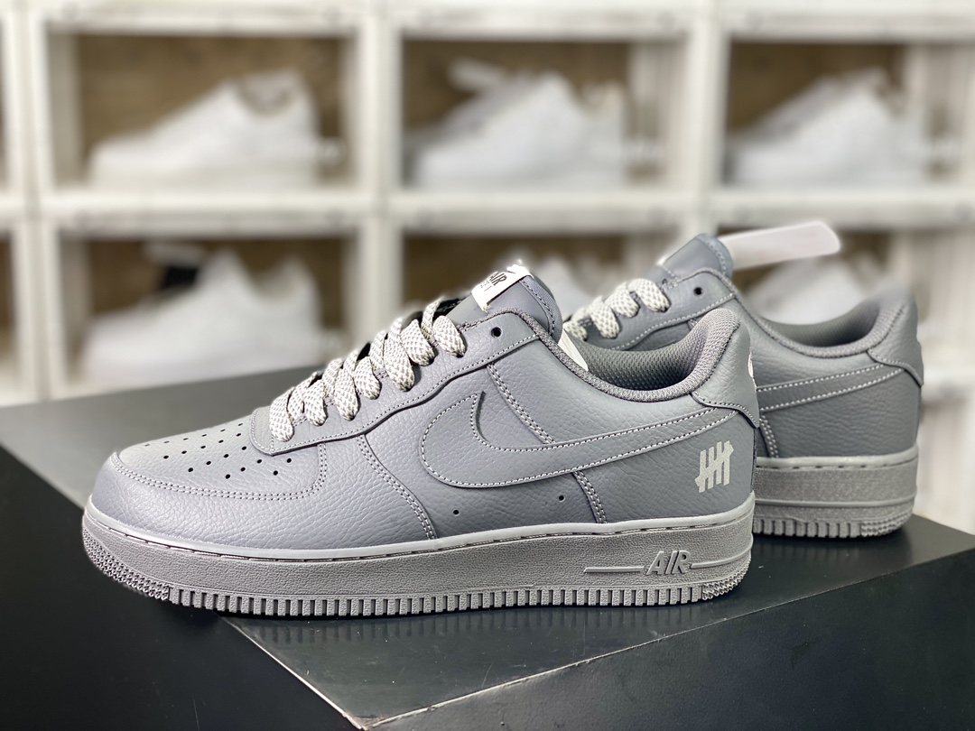 240 Air Force 1'07 Low 空军一号低帮经板鞋“皮革灰白”CZ6767-108