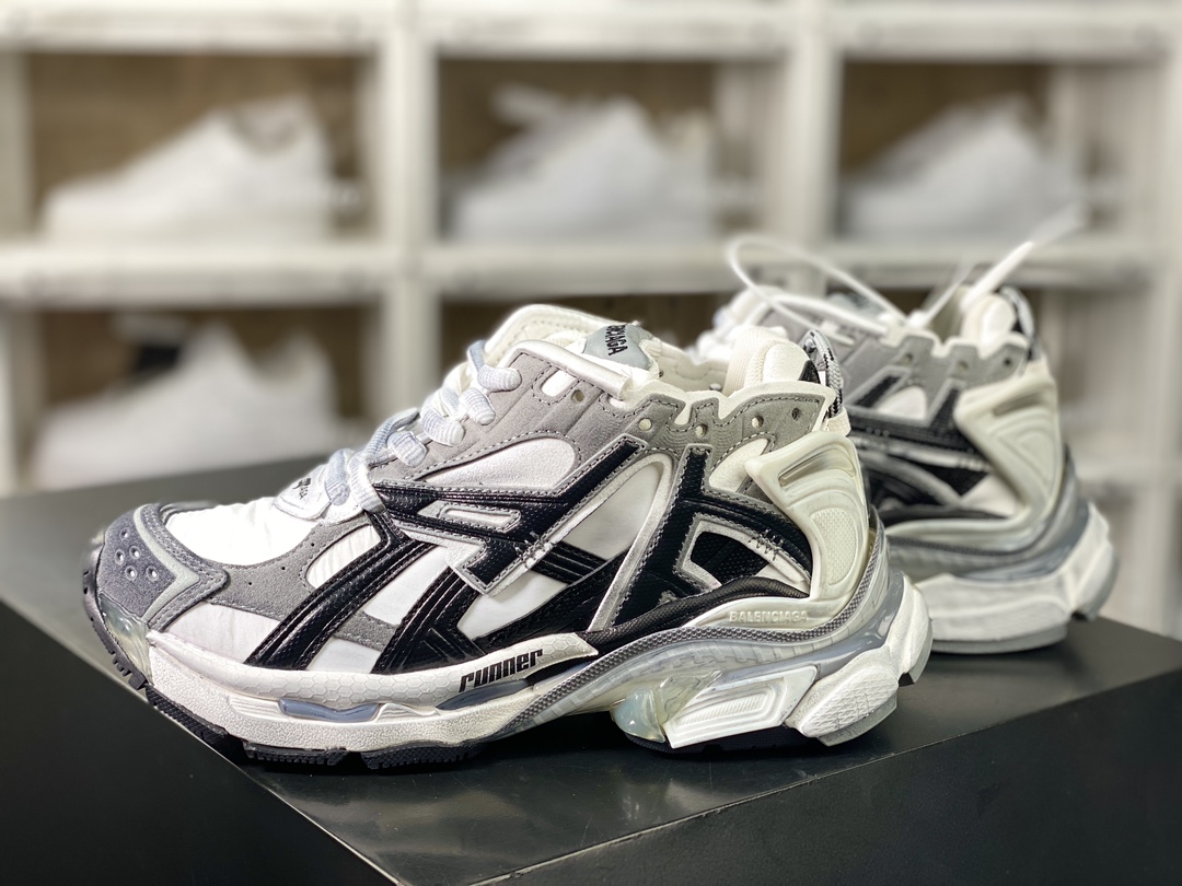 500 巴黎世家BALENCIAGA Runner Sneaker”White/Grey/Marble”2.0慢跑鞋“2.0解构破坏白黑大理石纹做旧”772774 W3RNY 2301