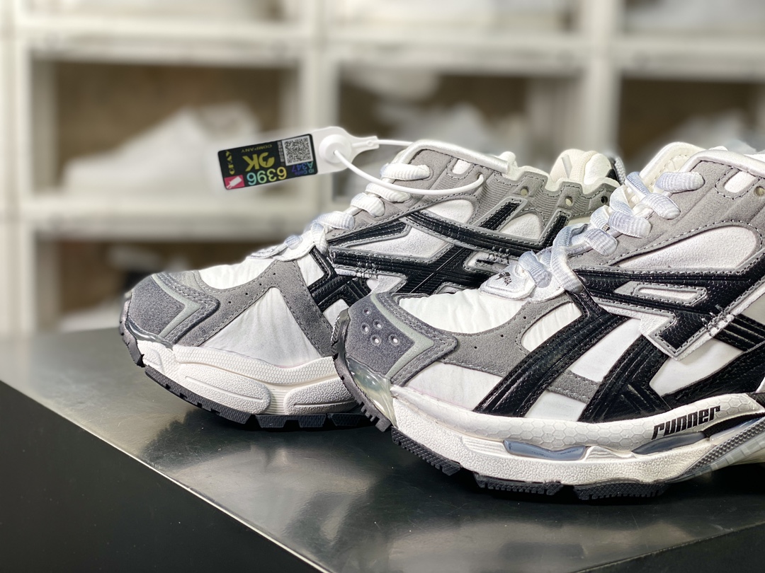 500 巴黎世家BALENCIAGA Runner Sneaker"White/Grey/Marble"2.0慢跑鞋“2.0解构破坏白黑大理石纹做旧”772774 W3RNY 2301