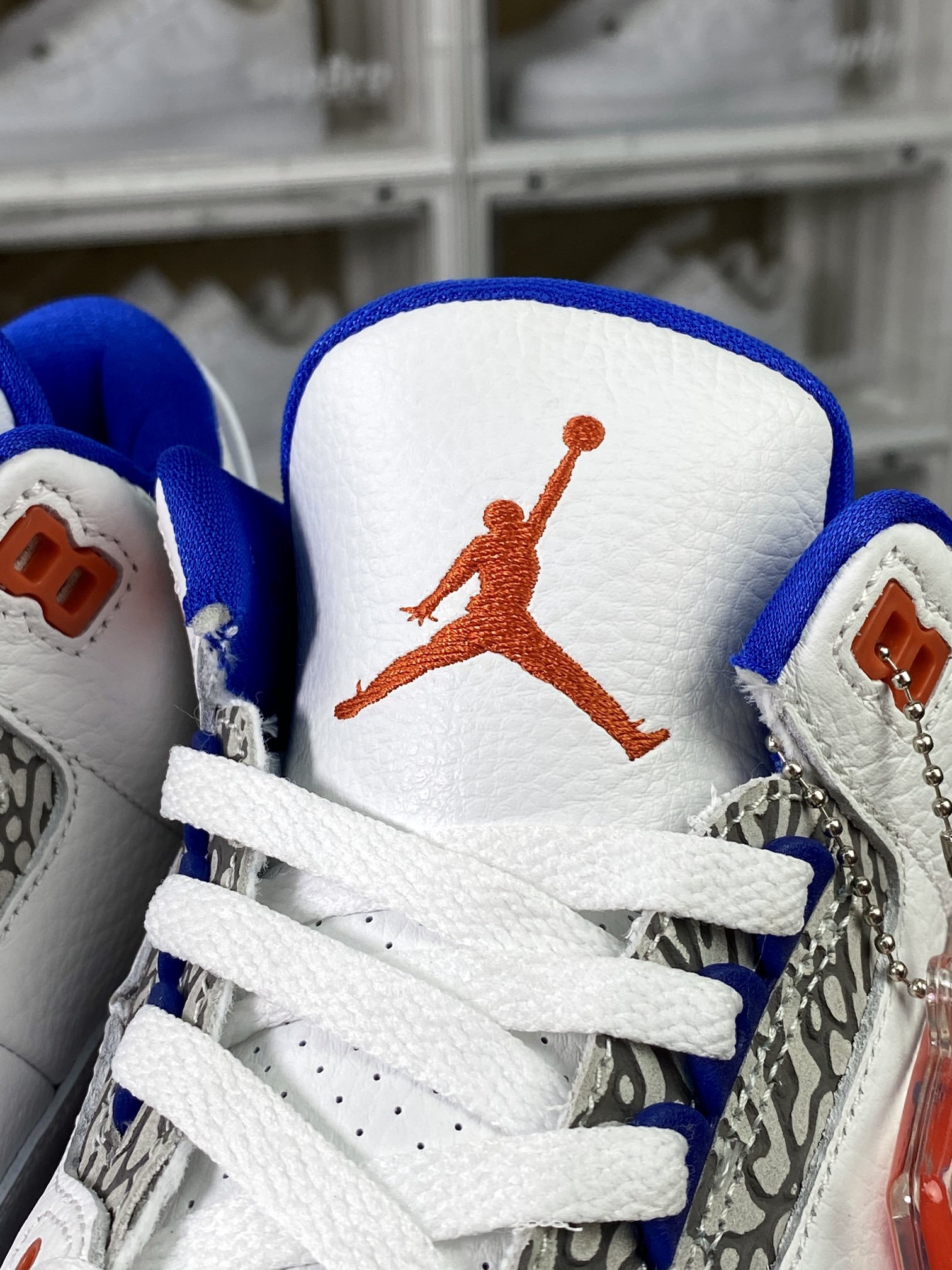 260 Nike Air Jordan 3 Retro"Knicks"迈克尔·乔丹AJ3代中帮篮球鞋“尼克斯白橙蓝爆裂纹”136064-148