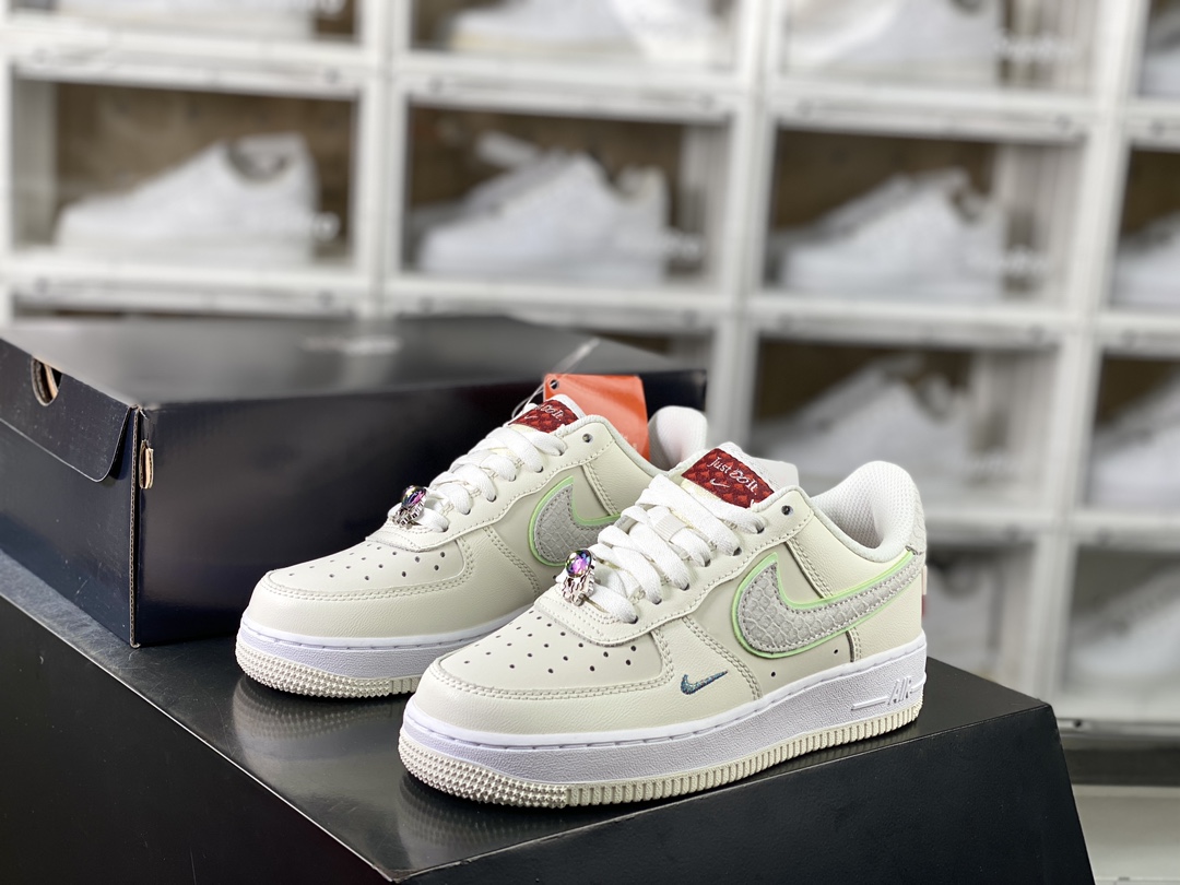 200 Air Force 1’07 Low LX”Year of the Dragon”空军一号板鞋“龙年米白灰绿珠宝”FZ5052-131