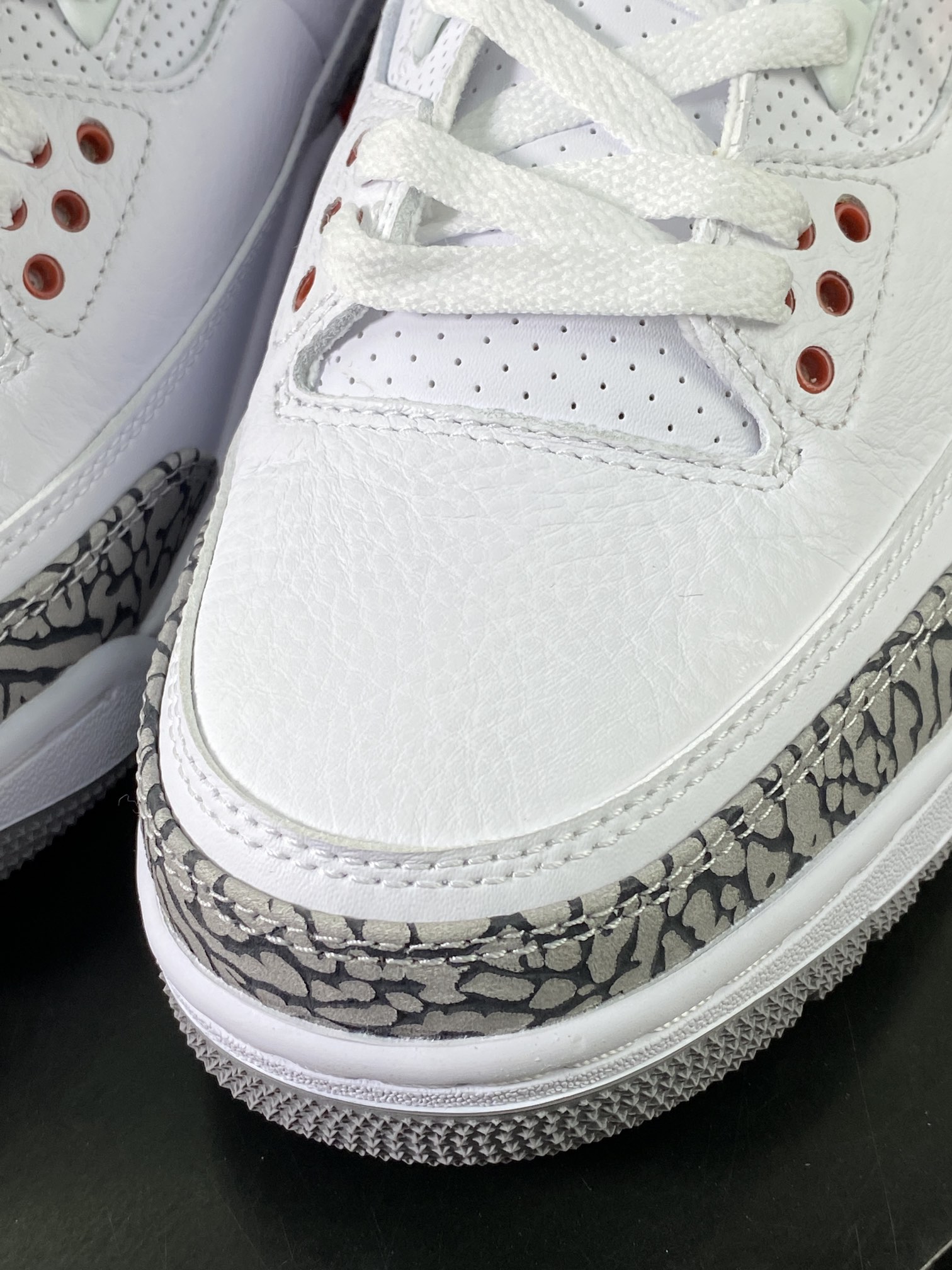 260 Air Jordan 3 QS"Katrina"迈克尔·乔丹AJ3代中帮篮球鞋“飓风爆裂纹白水泥”136064-116