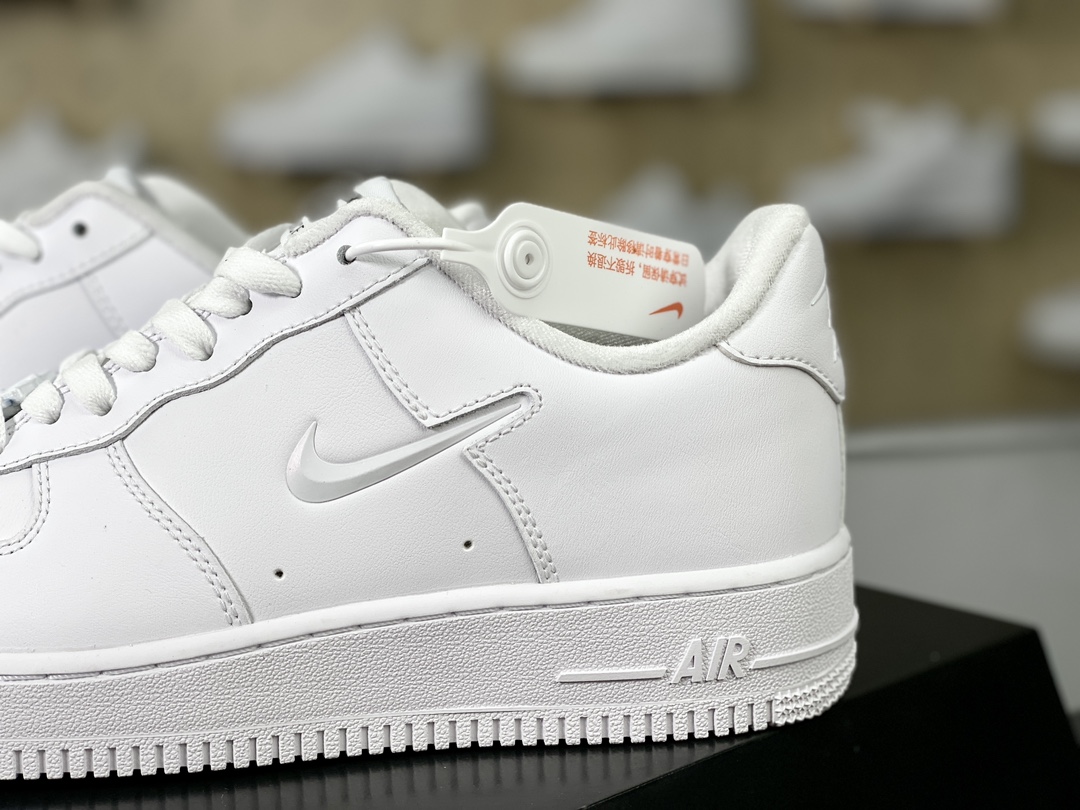 Air Force 1'07 Low SE”Just Do It 'Tie Dye Swoosh” Air Force One Sneakers ”Leather All White Colorful JDI Small Hook” FB8251-100