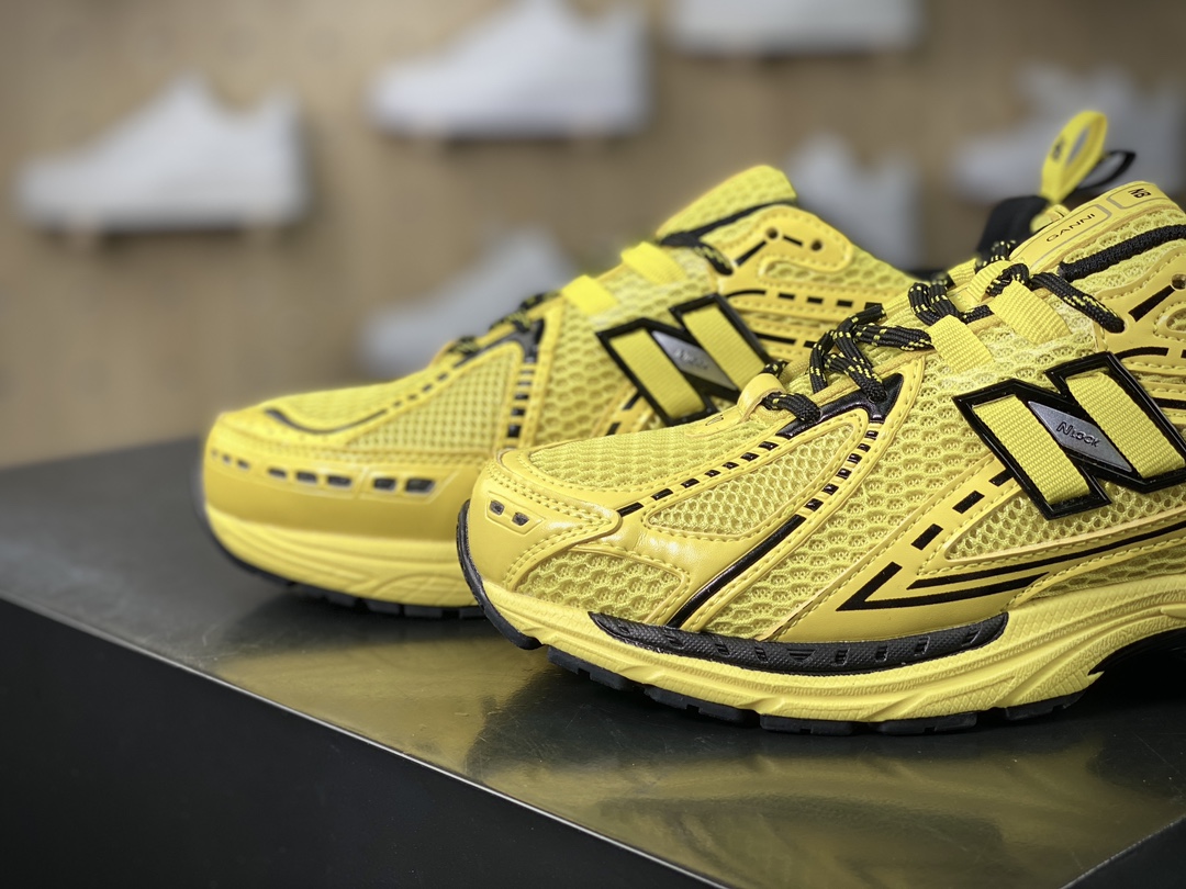 New Balance M1906R series low-top retro dad style casual sports jogging shoes ”Bruce Lee black and yellow” M1906RGA