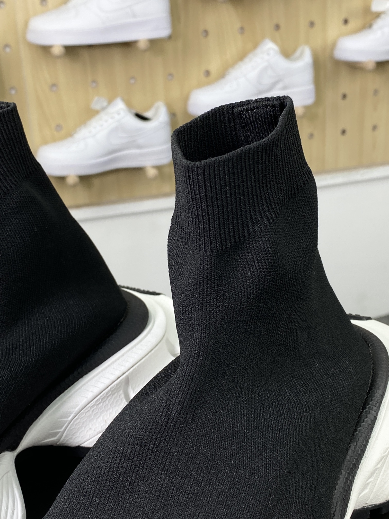 280 巴黎世家BALENCIAGA 3XL Sock Knit Sneaker 3XL针织系列中帮运动鞋“针织黑白LOGO”758483 W2DG1 1090