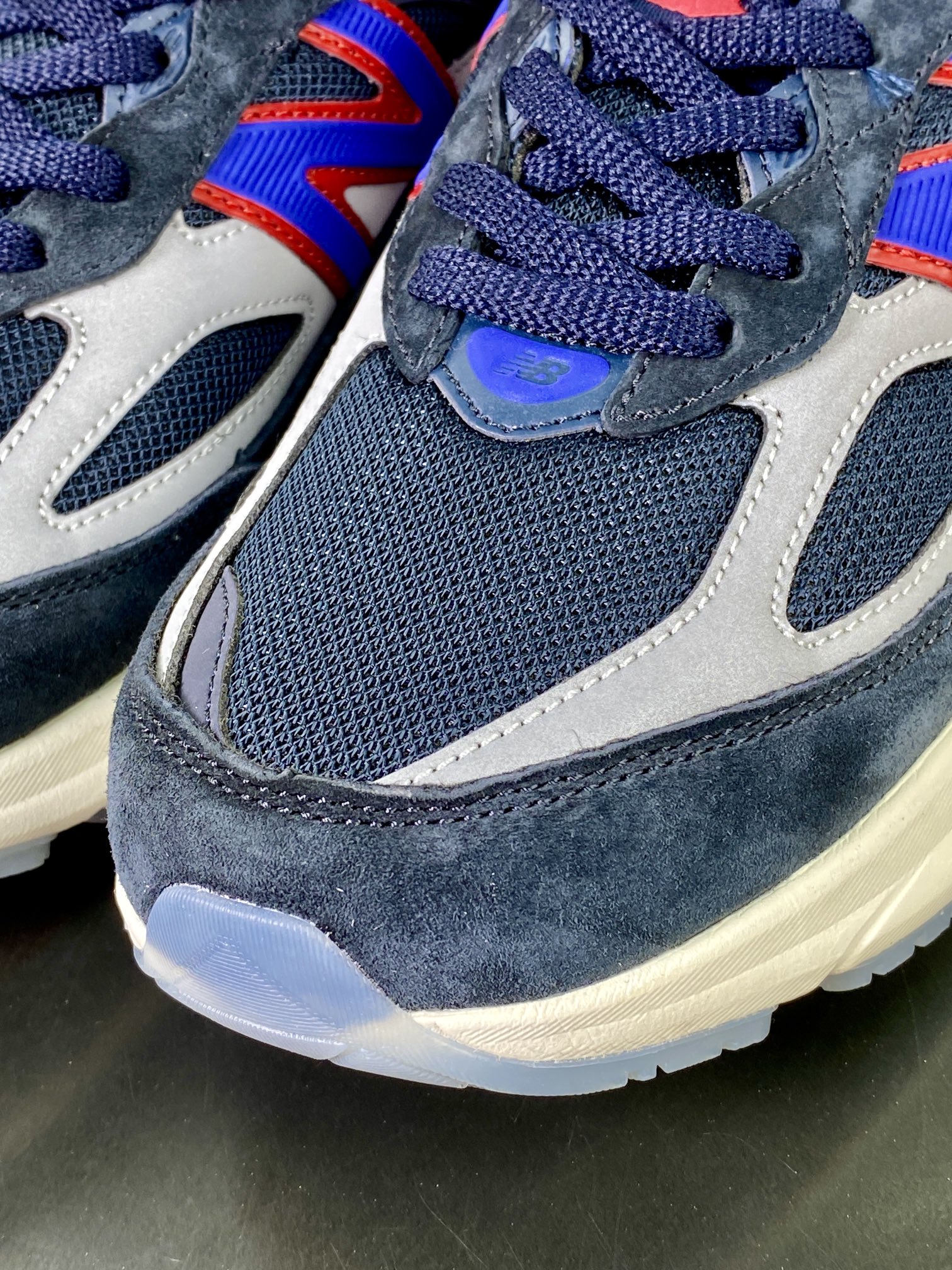 Kith x Madison Square Garden x NBNew Balance in USA M990V6 ”New York Rangers” Sixth Generation Series Running Shoes ”Jointly Branded Navy Blue and Red” U990KR6