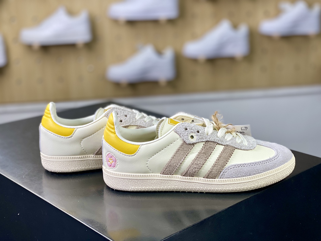 KITH x Adidas Gazelle Indoor Trainers low-top sneakers ”leather white light gray yellow tail” IE0169