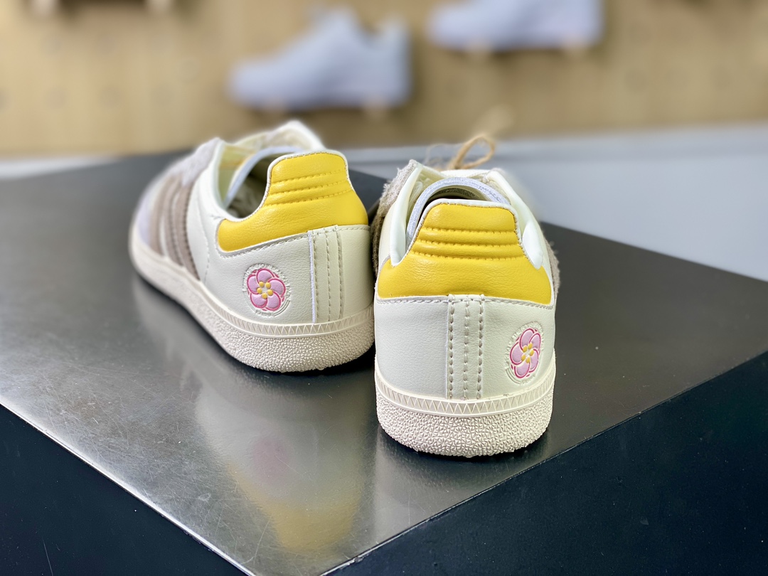 KITH x Adidas Gazelle Indoor Trainers low-top sneakers ”leather white light gray yellow tail” IE0169