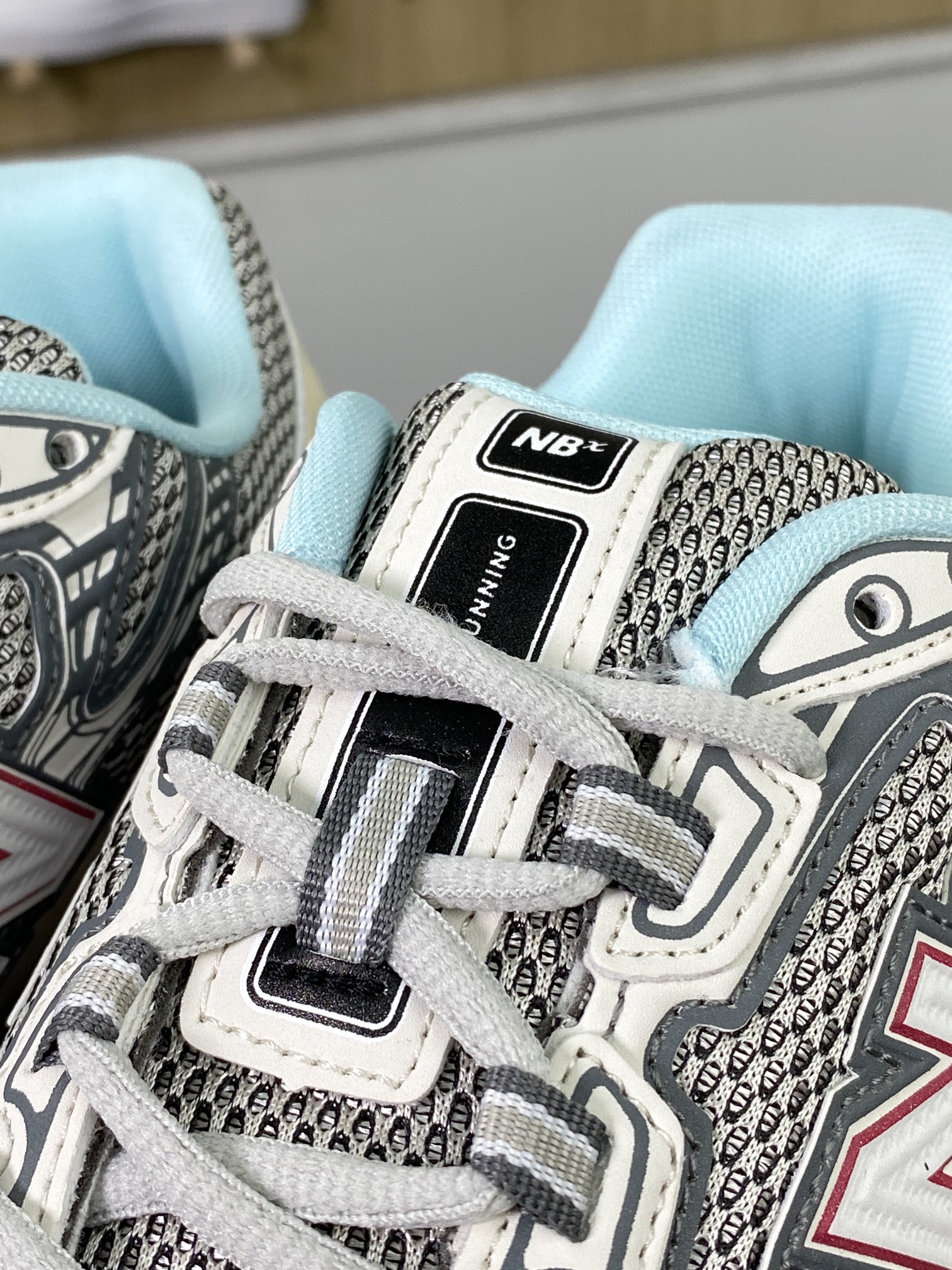 New Balance MR740 series low-top retro dad style running shoes ”white, black, gray and red” MR740SR