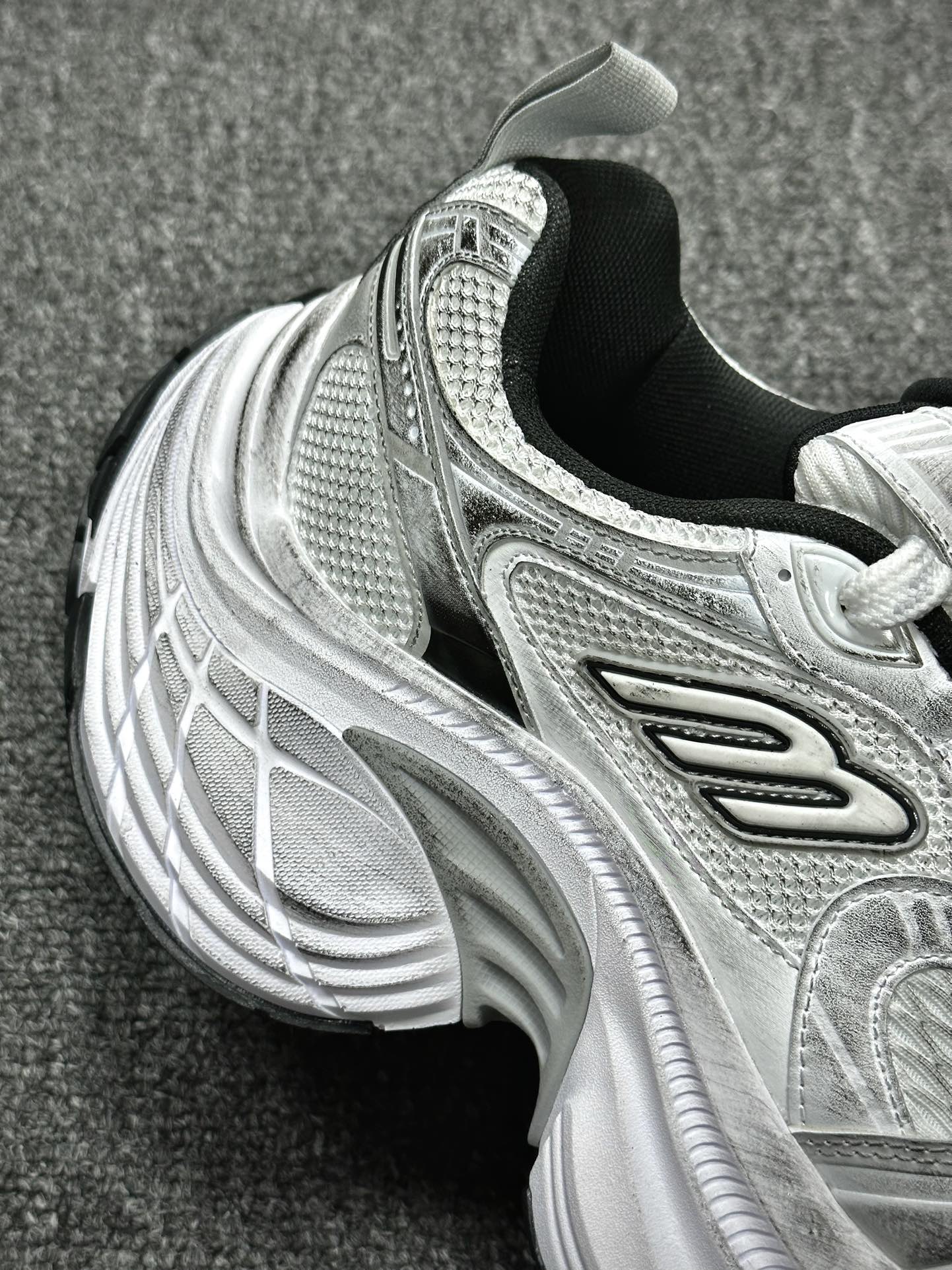400 巴黎世家BALENCIAGA 10XL Sneakers 10+系列低帮慢跑鞋“网织银灰反光”734731 W3XLR 1281