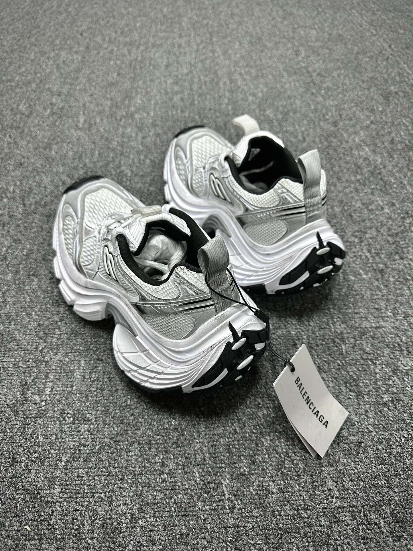 400 巴黎世家BALENCIAGA 10XL Sneakers 10+系列低帮慢跑鞋“网织银灰反光”734731 W3XLR 1281