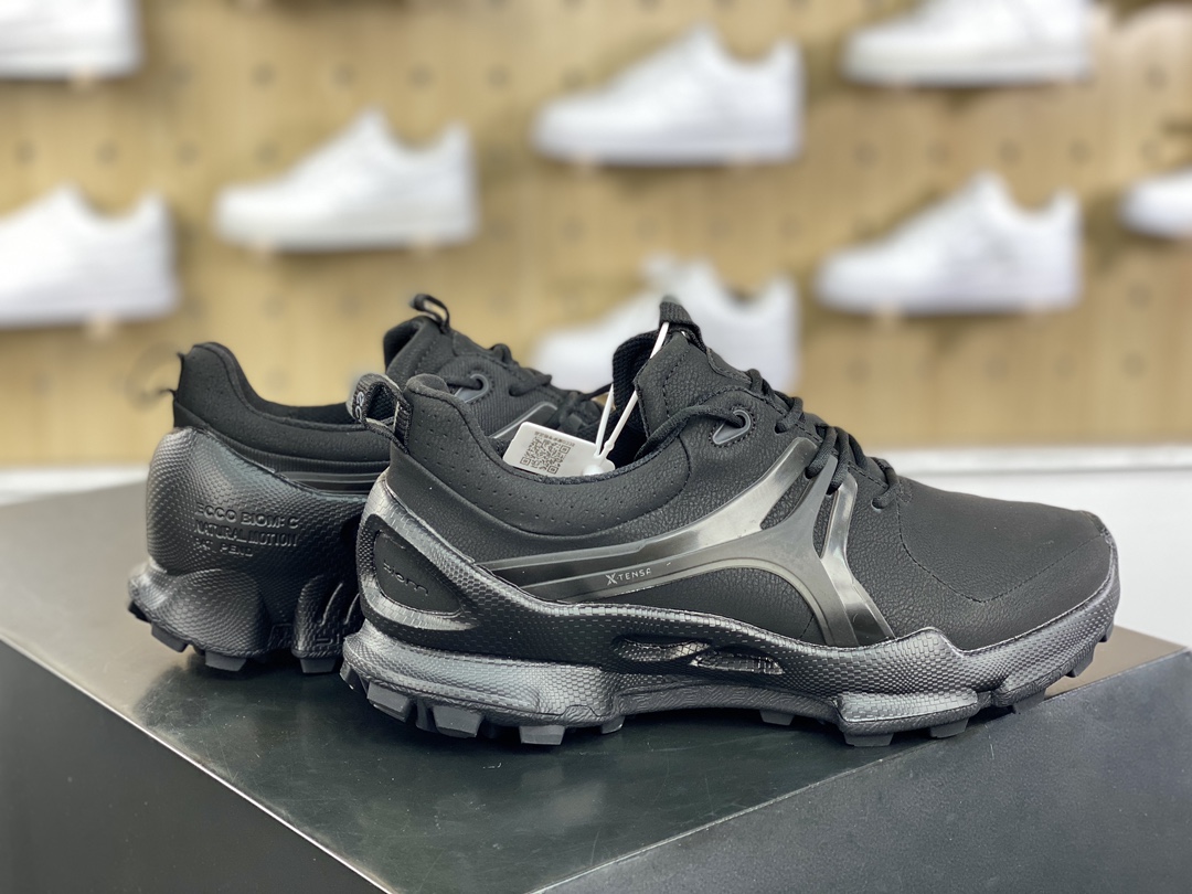 220 爱步ECCO Biom C-Trail M 越野C系列低帮系带真皮轻量百搭休闲运动鞋“皮革全黑”803144 01001