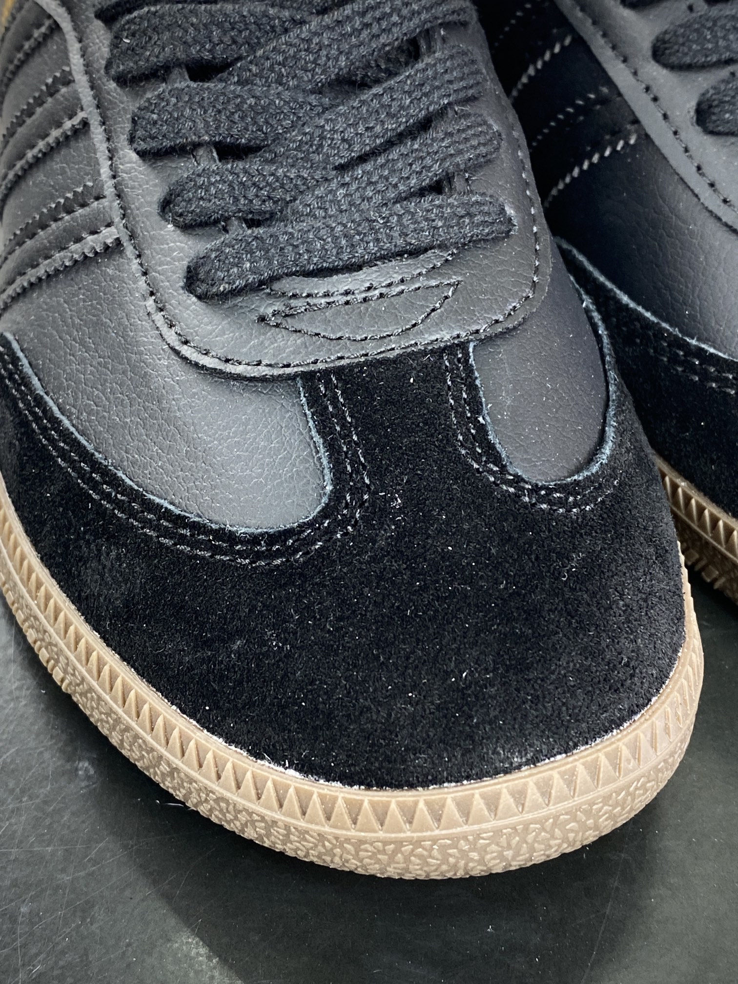 / Adidas Originals Samba OG Samba Series Gentleman Sneakers ”Leather Black Gold Raw Rubber Sole” IE3438