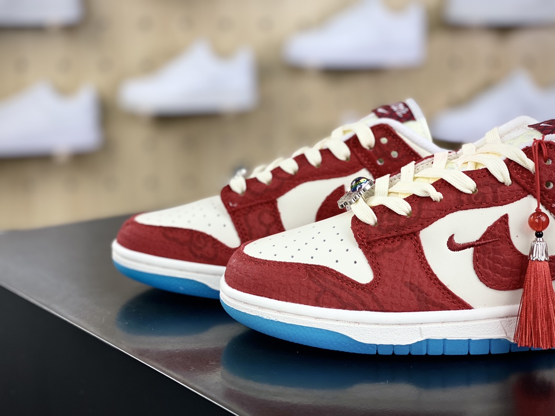 240 耐克Nike SB Dunk Low LX"Year of the Dragon"扣篮板鞋“龙年米白红”FZ5065-111