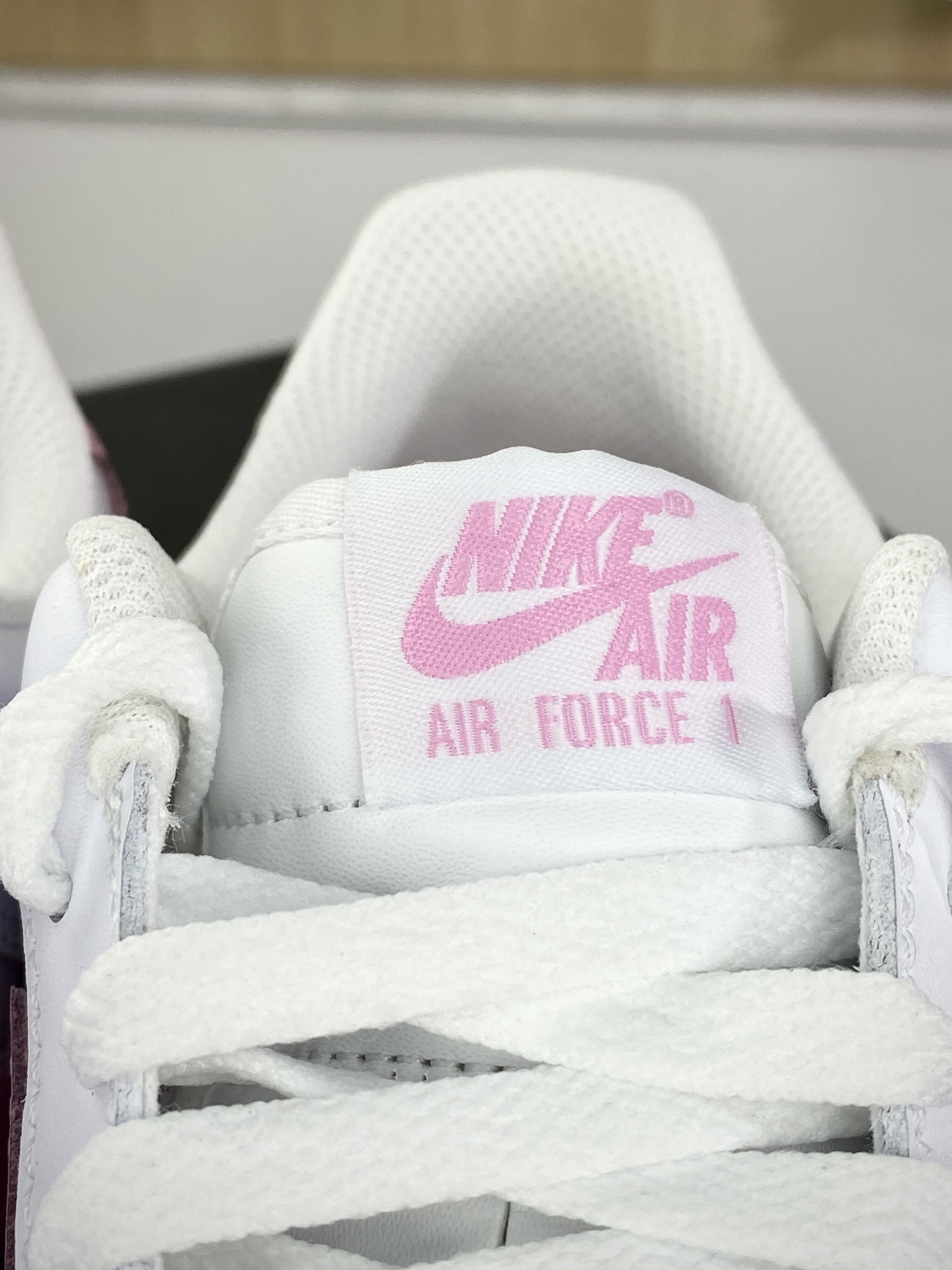 200 耐克Nike Air Force 1’07 Low"Bubblegum"空军一号系列板鞋“白泡泡糖浅粉钩子”FJ4146-101