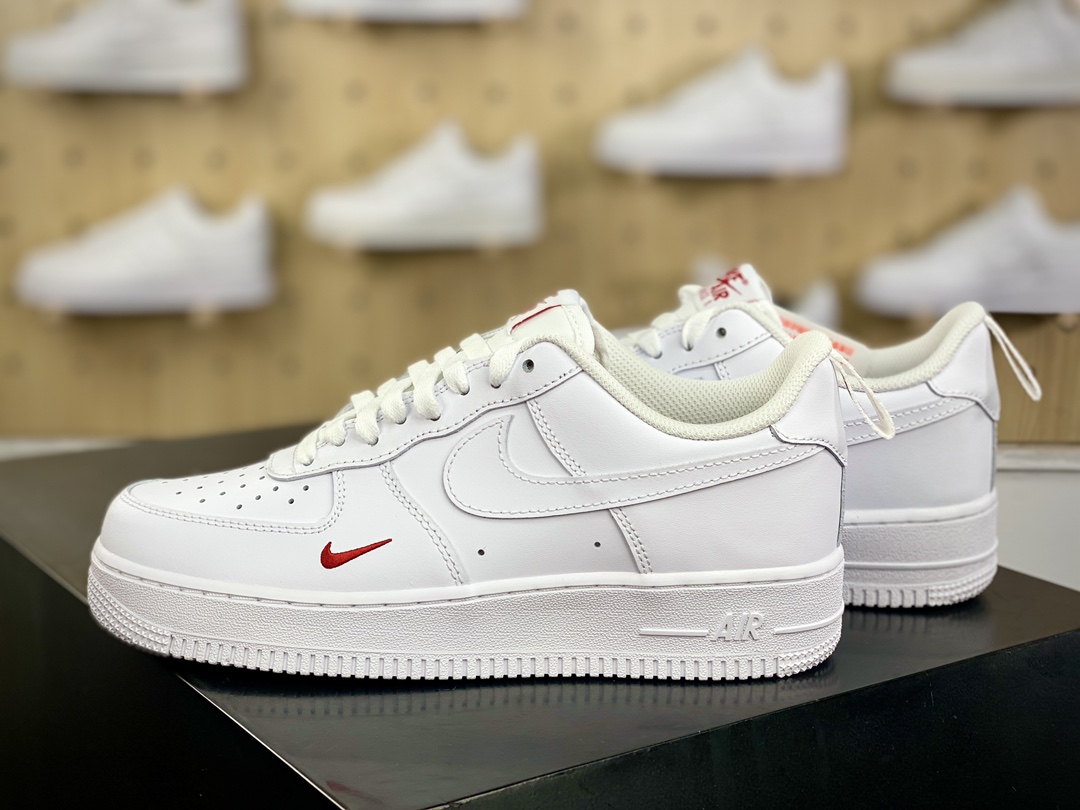 200 耐克Nike Air Force 1’07 Low LV8”White Red”空军一号板鞋“皮革白红小钩提环”FZ7187-100