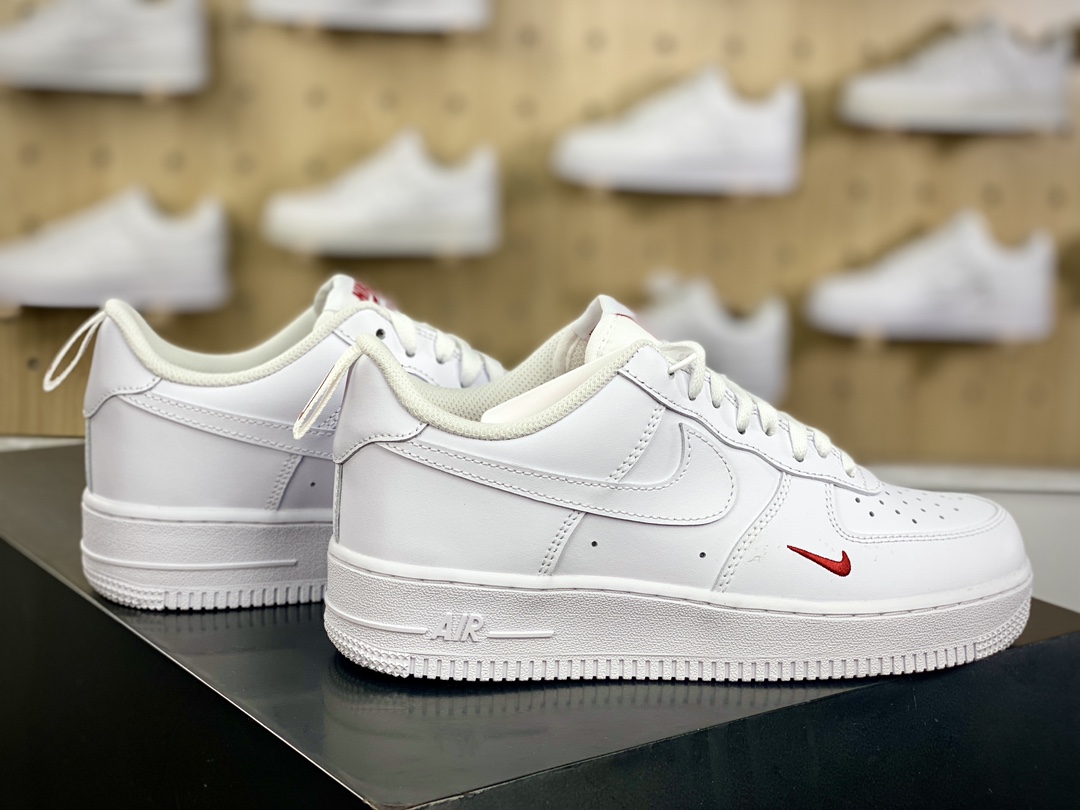 200 耐克Nike Air Force 1’07 Low LV8”White Red”空军一号板鞋“皮革白红小钩提环”FZ7187-100