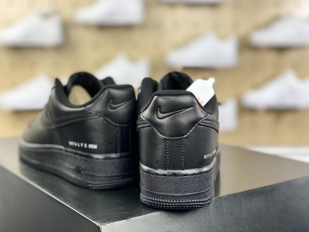 220 Nike Air Force 1 Low SP”Triple Black”空军一号板鞋“联名皮革全黑”FJ4908-001